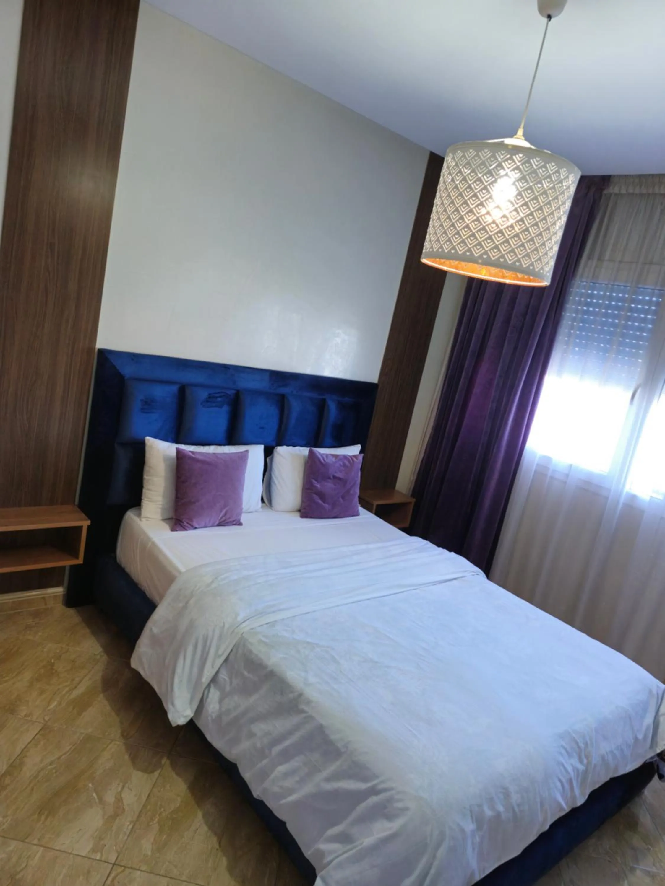 Bed in The happy lounge
