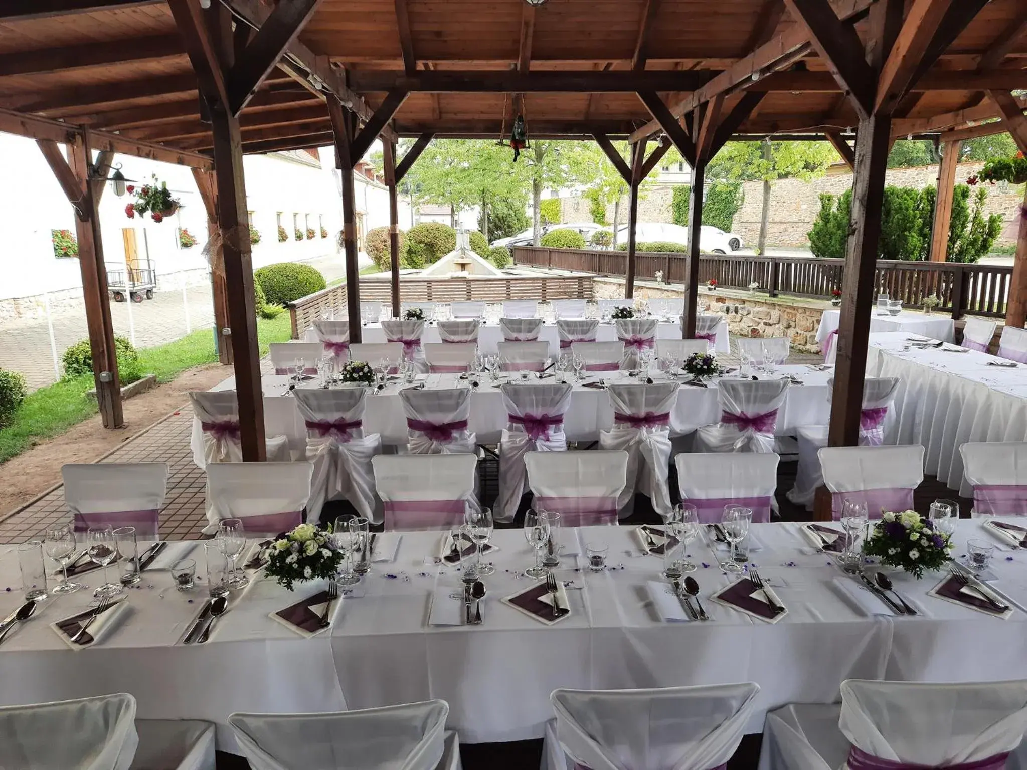 Restaurant/places to eat in Hotel Čertousy Restaurant/places to eat in Hotel Čertousy