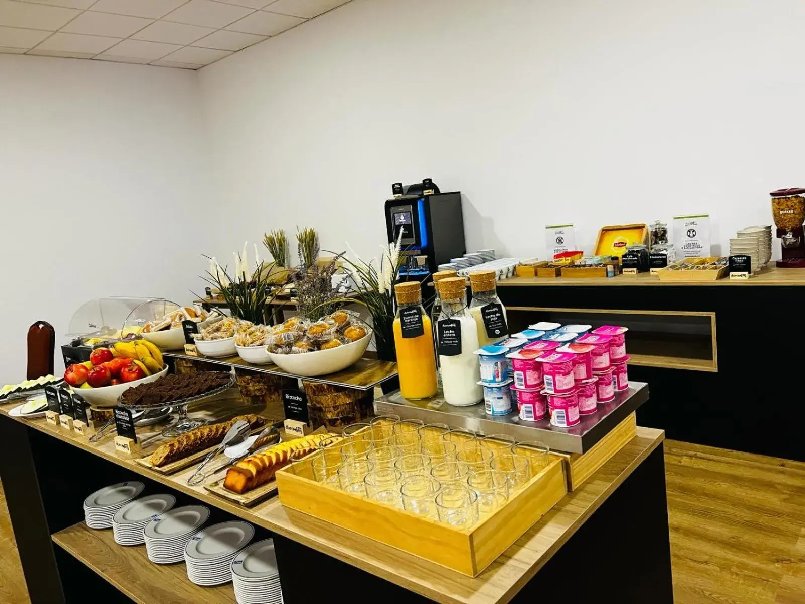 Breakfast in Duerming Villa de Arzúa Breakfast in Duerming Villa de Arzúa