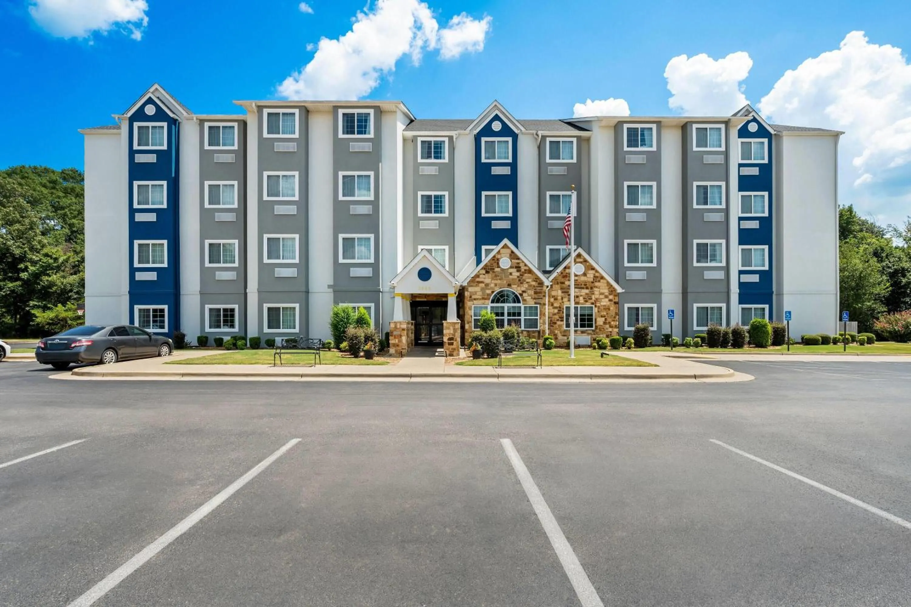 Property building in Microtel Inn & Suites by Wyndham Searcy