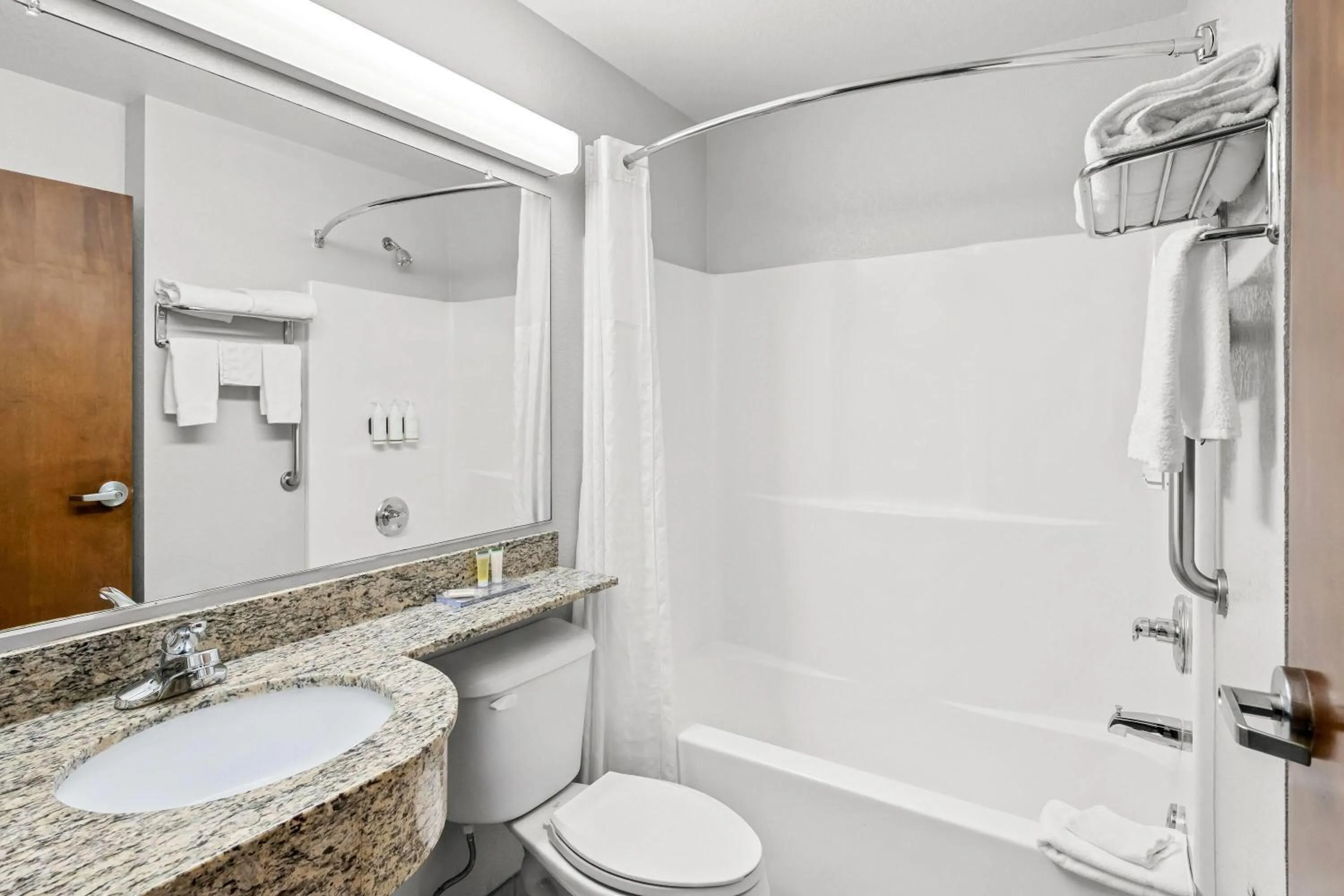 Bathroom in Microtel Inn & Suites by Wyndham Searcy