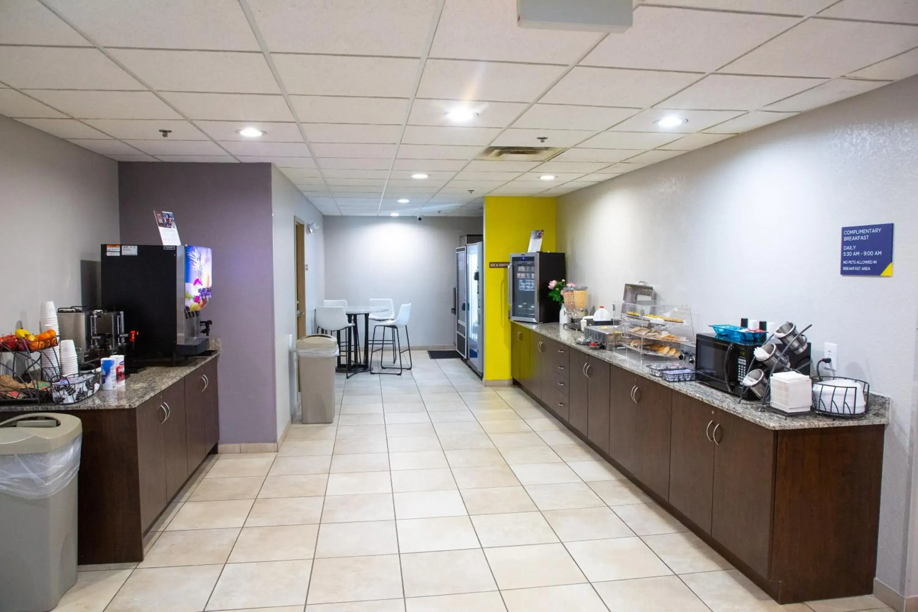 Breakfast in Microtel Inn & Suites by Wyndham Searcy Breakfast in Microtel Inn & Suites by Wyndham Searcy