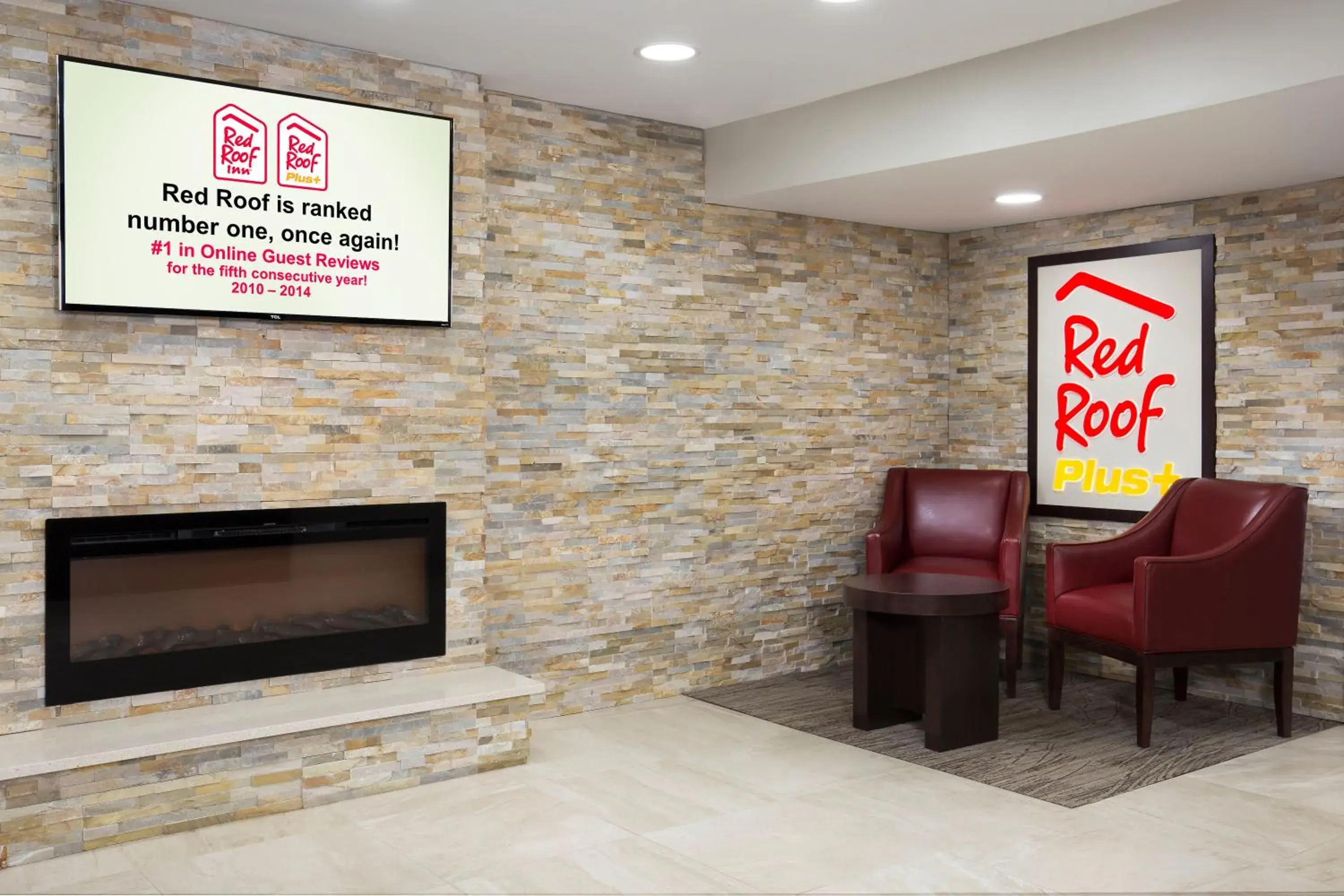 Lobby or reception in Red Roof Inn PLUS+ Birmingham East – Irondale/Airport Lobby or reception in Red Roof Inn PLUS+ Birmingham East – Irondale/Airport