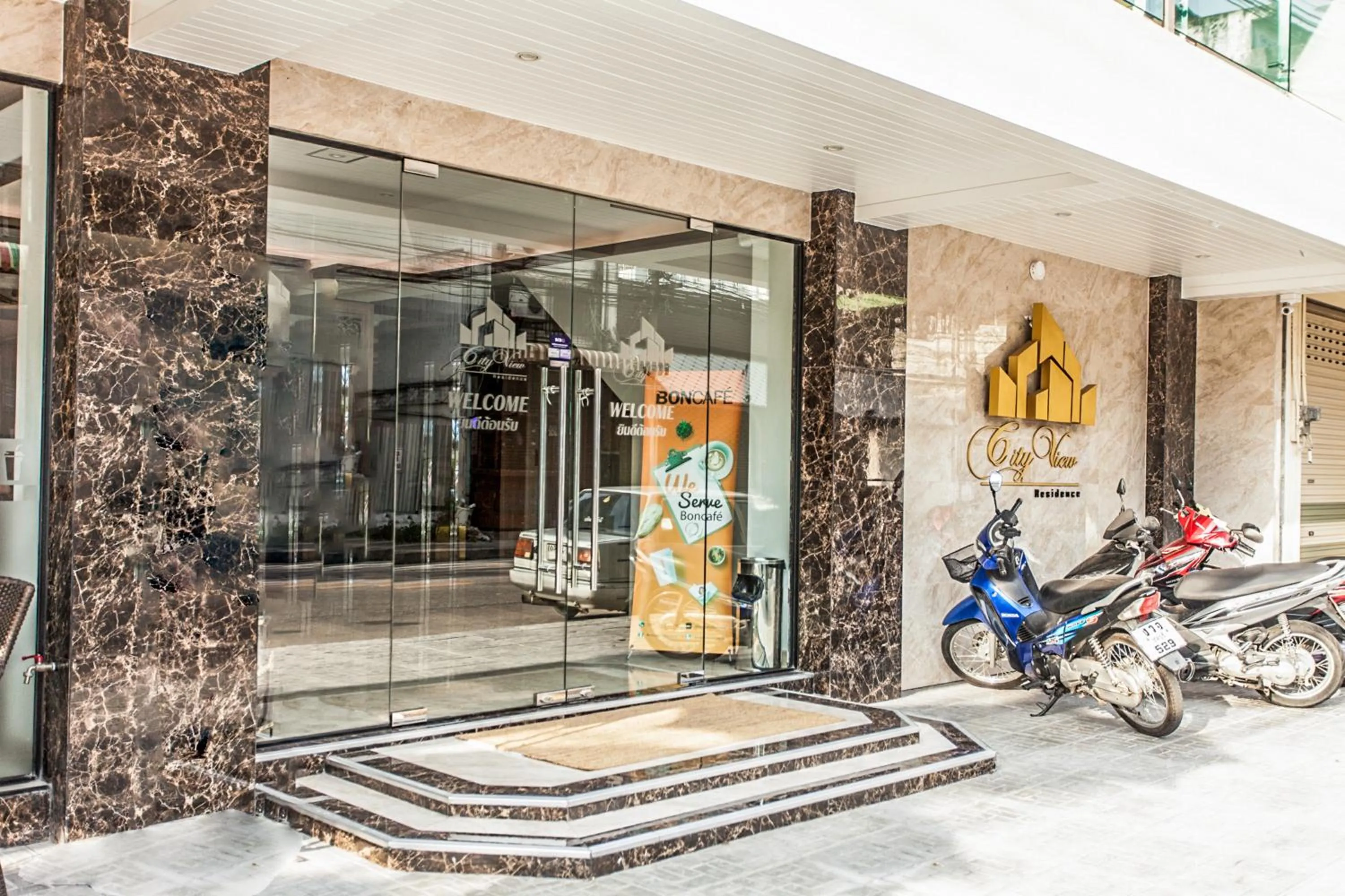 Facade/entrance in City View Residence