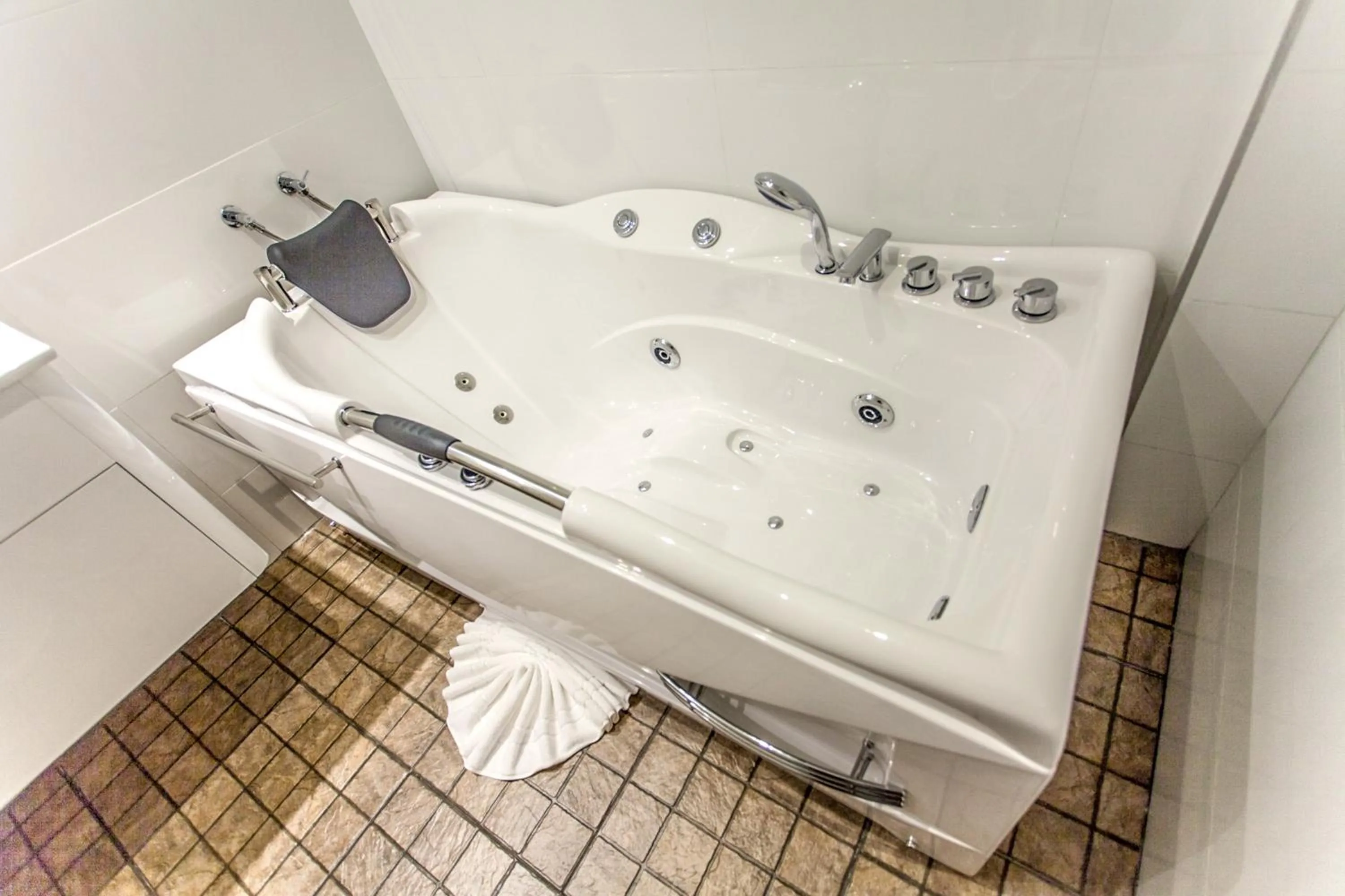 Bathroom in City View Residence
