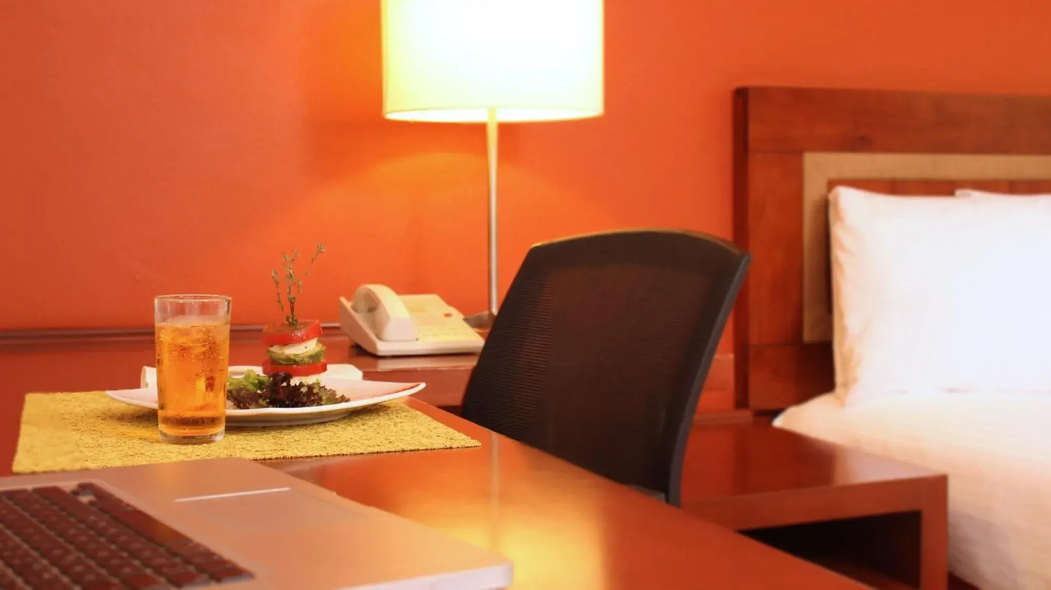 Photo of the whole room, Bed in Fiesta Inn Villahermosa Cencali Photo of the whole room, Bed in Fiesta Inn Villahermosa Cencali