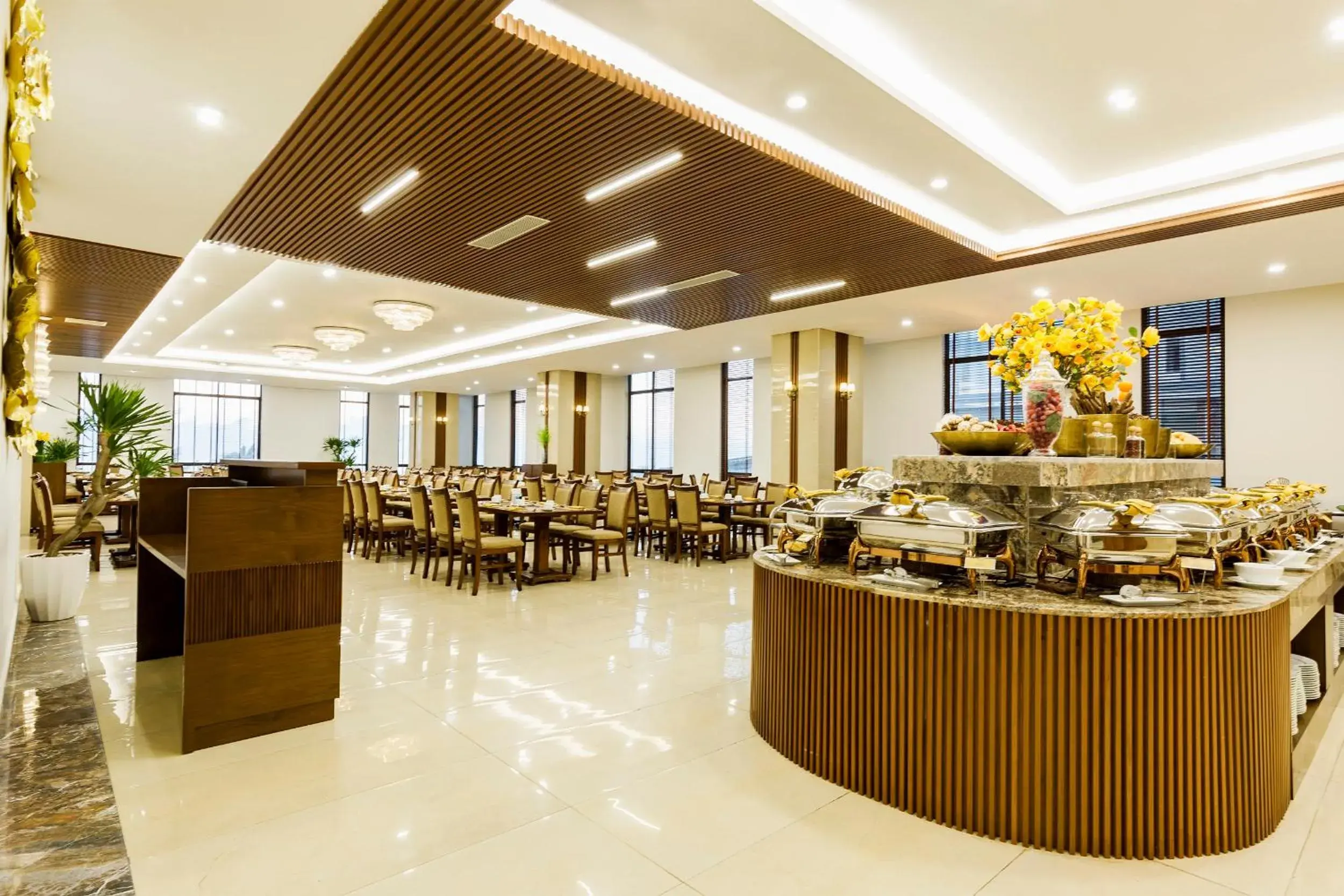 Restaurant/places to eat in Balcona Hotel Da Nang Restaurant/places to eat in Balcona Hotel Da Nang