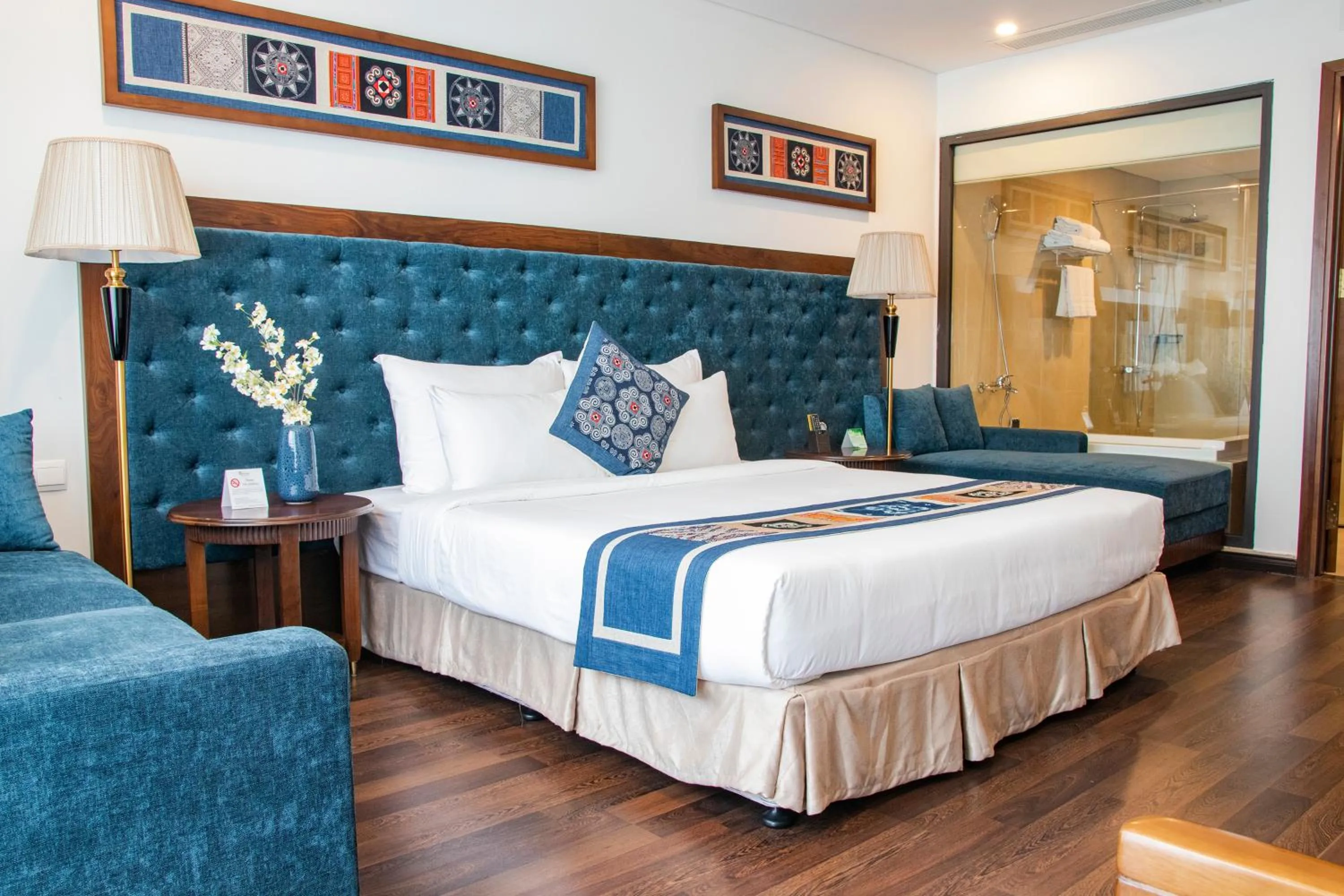 Photo of the whole room, Bed in Balcona Hotel Da Nang