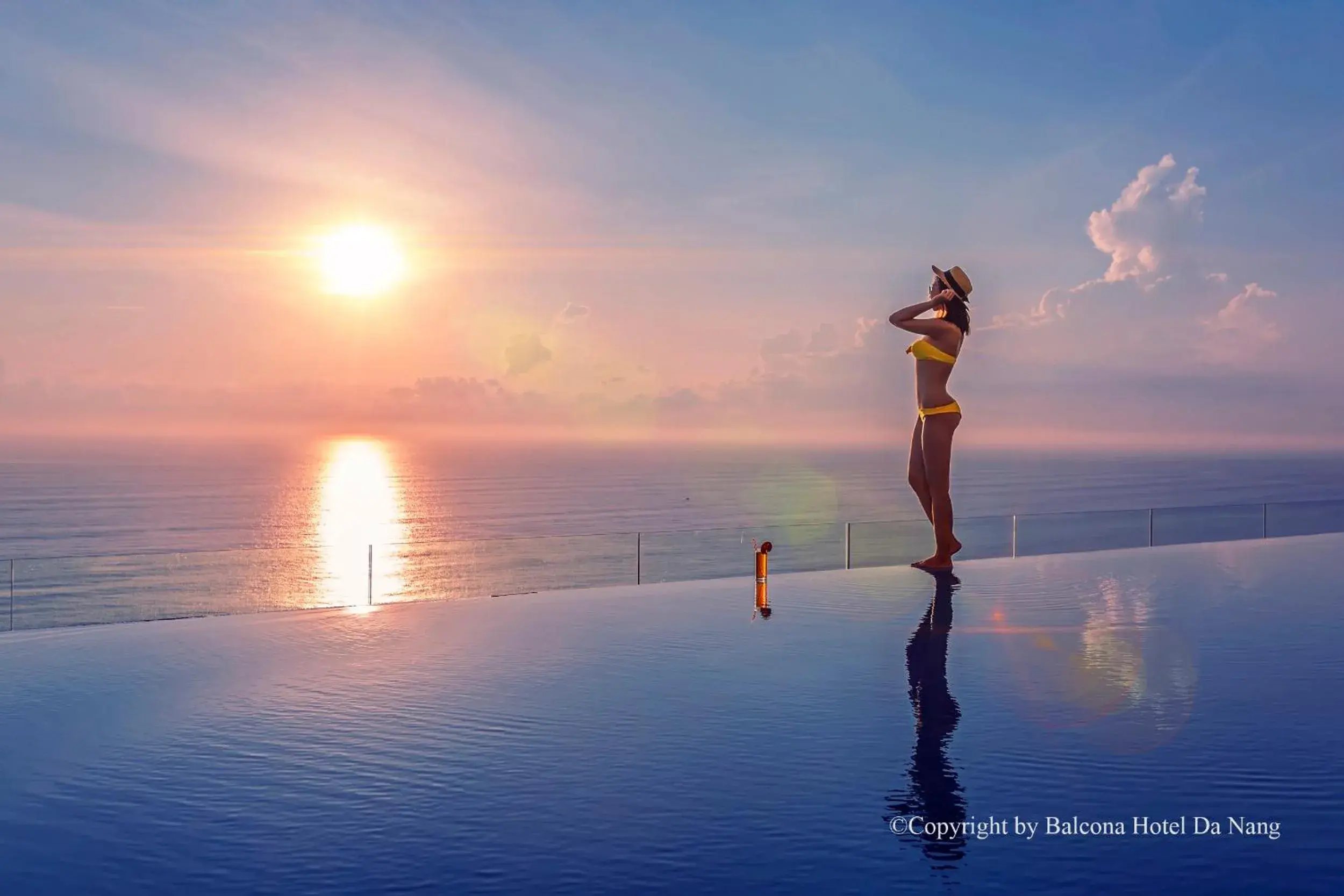 Swimming pool in Balcona Hotel Da Nang Swimming pool in Balcona Hotel Da Nang