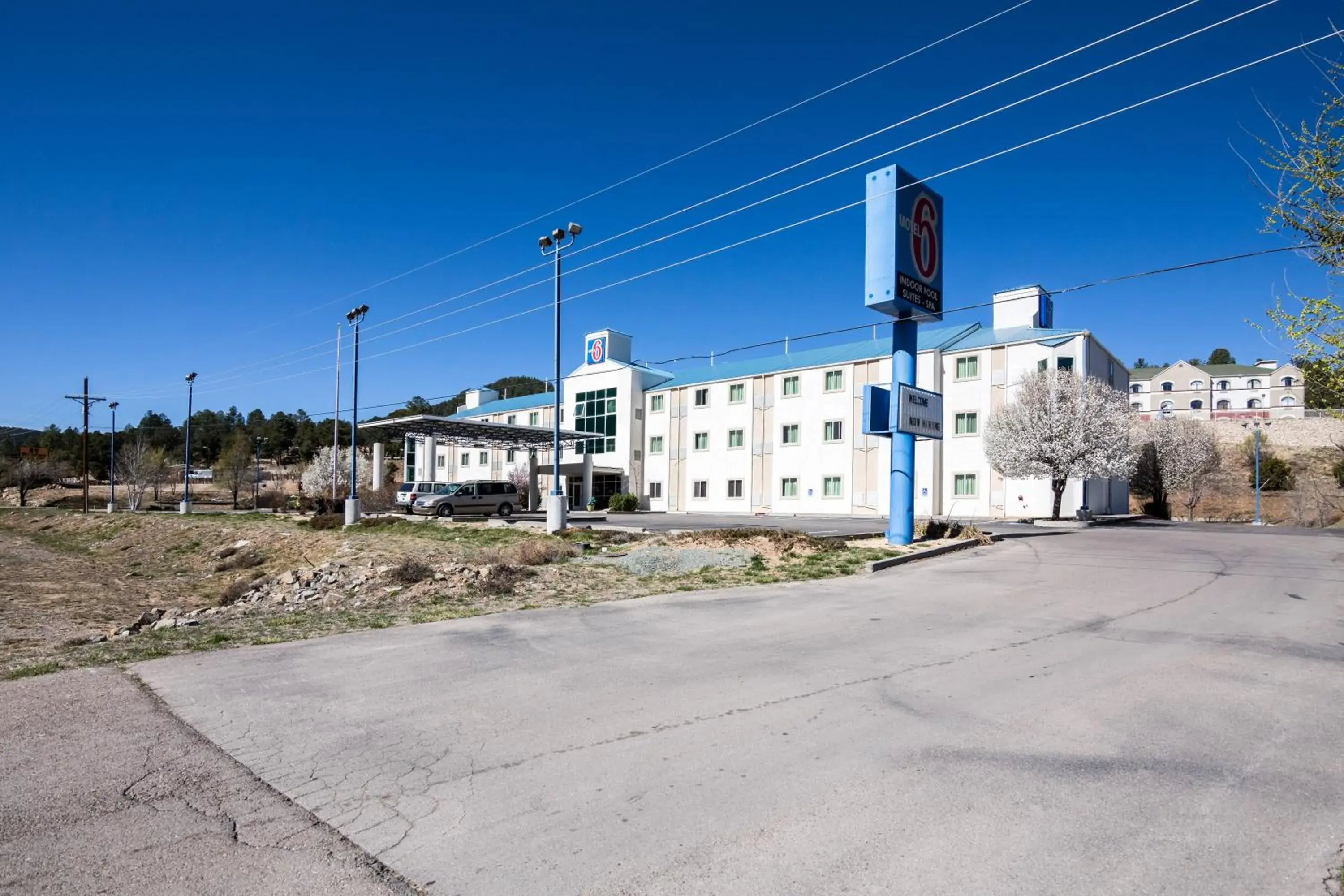 Facade/entrance, Property Building in Motel 6-Ruidoso, NM