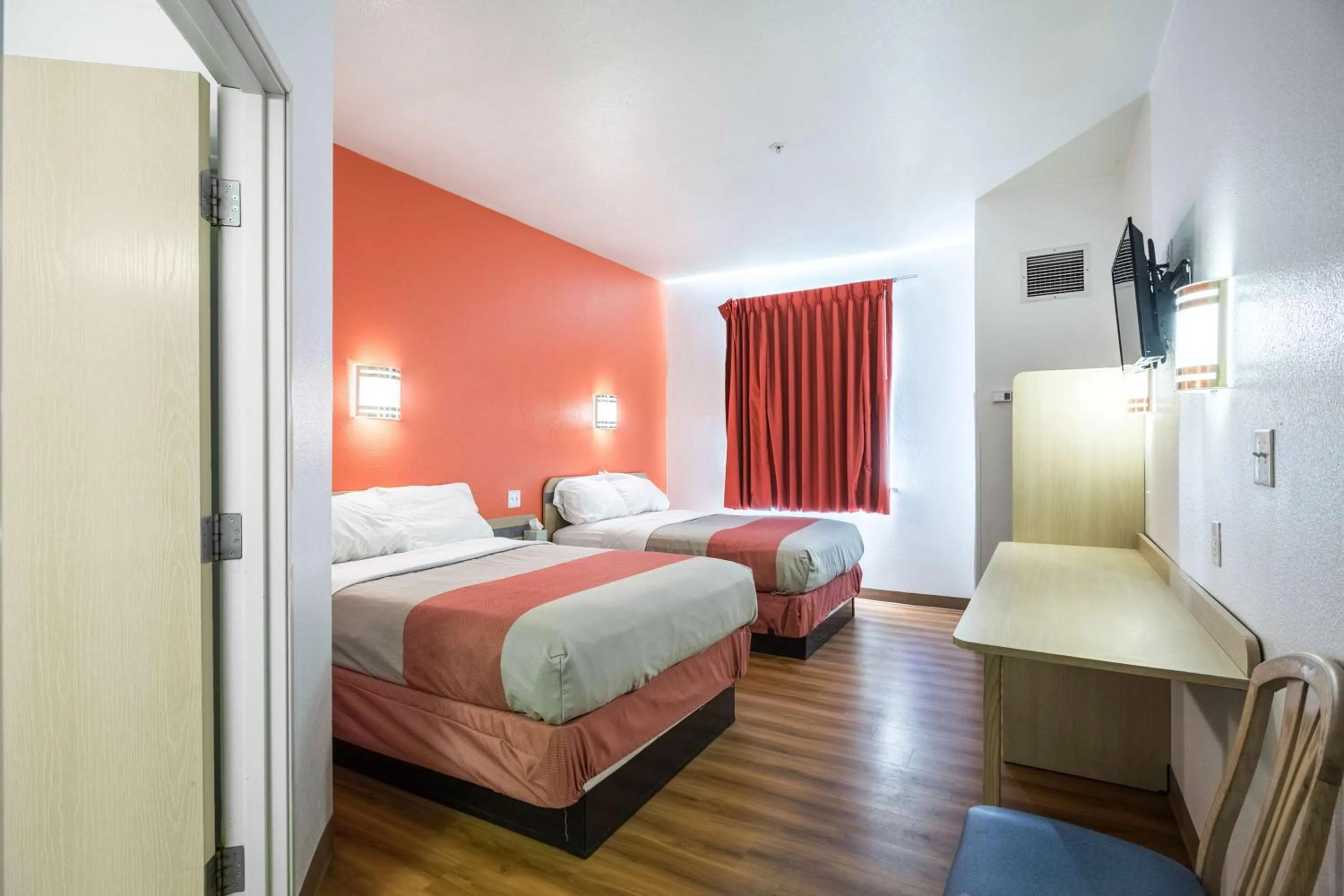 Photo of the whole room in Motel 6-Ruidoso, NM