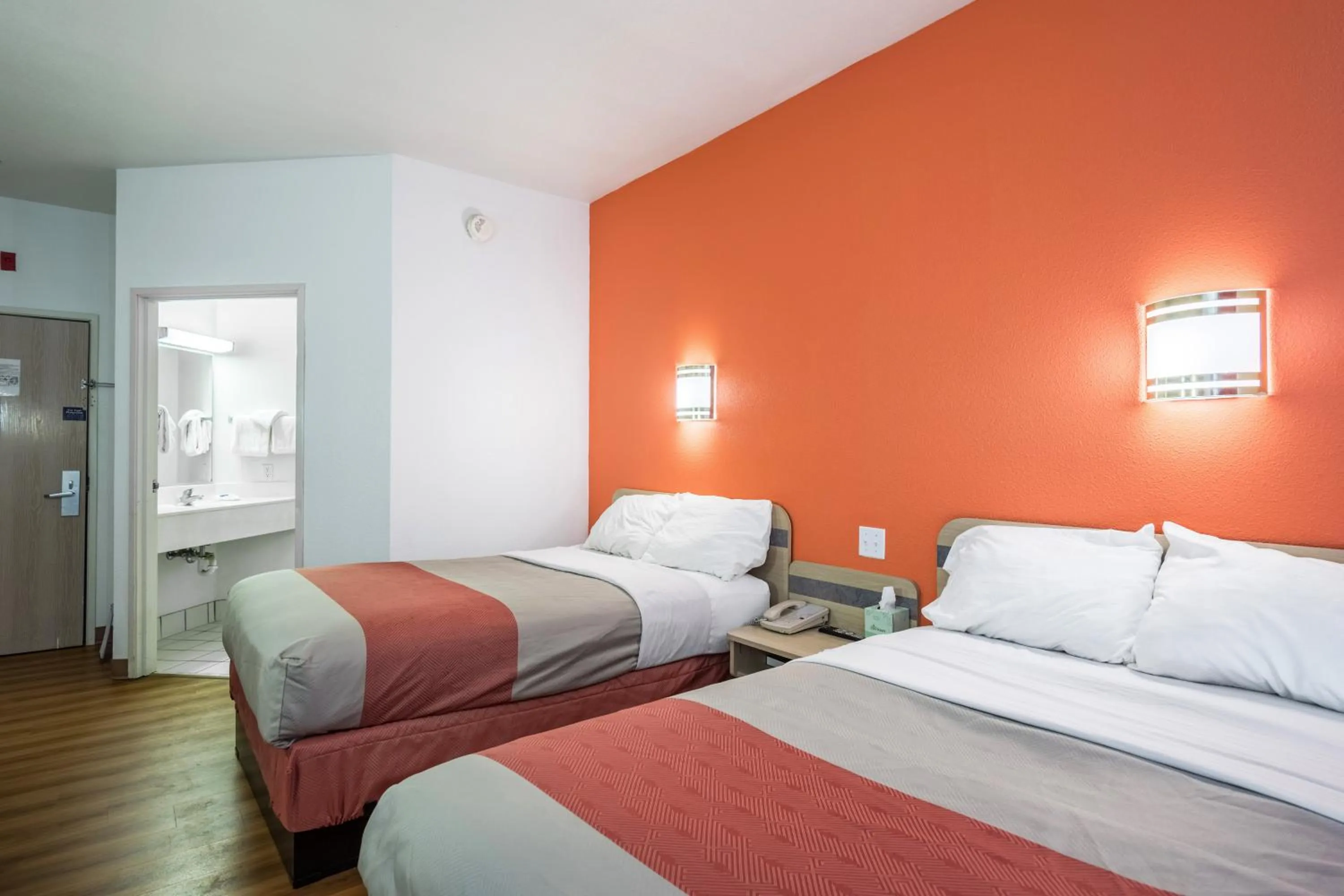 Bedroom in Motel 6-Ruidoso, NM