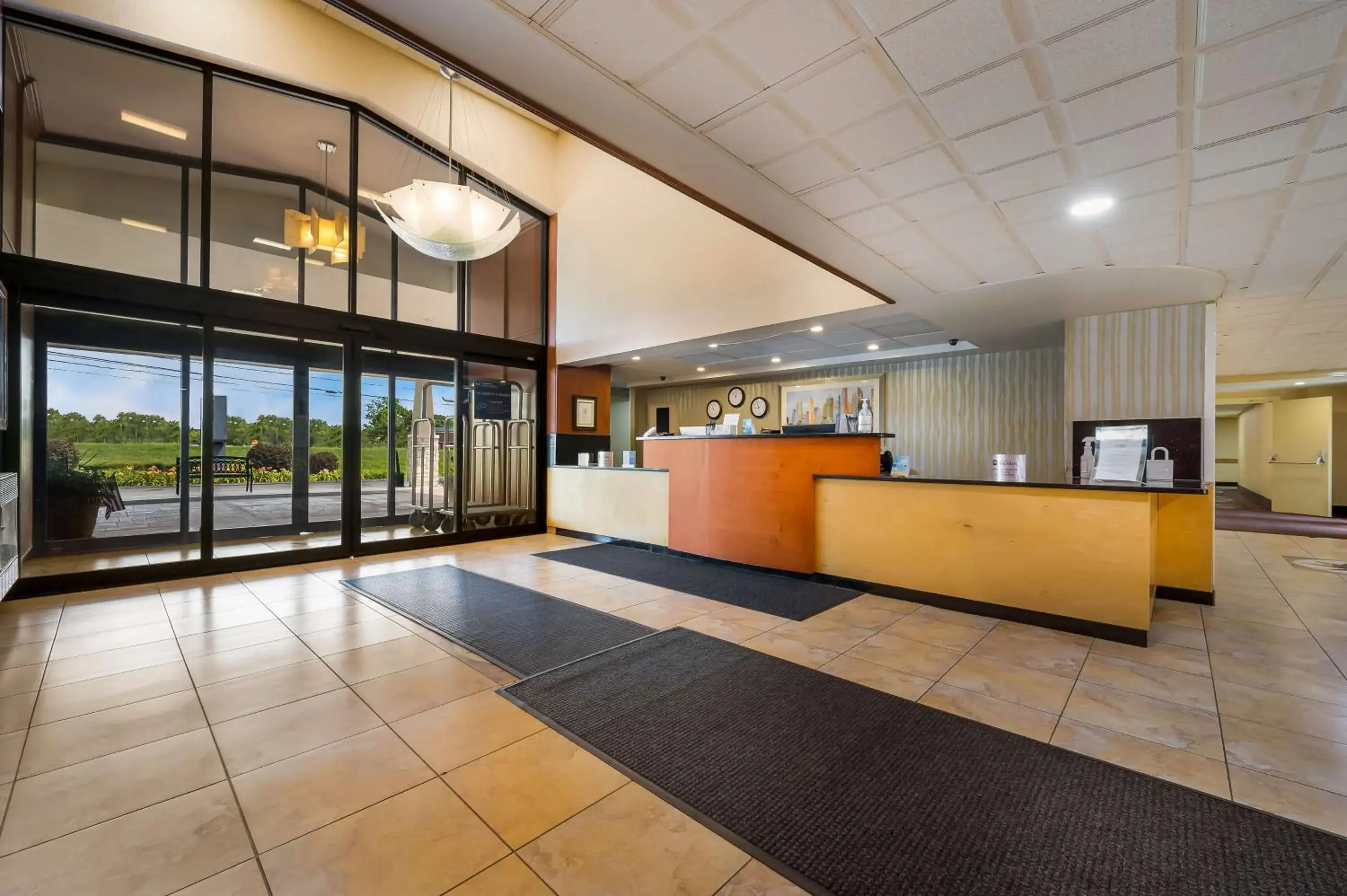 Lobby or reception in Best Western Detroit Livonia Lobby or reception in Best Western Detroit Livonia