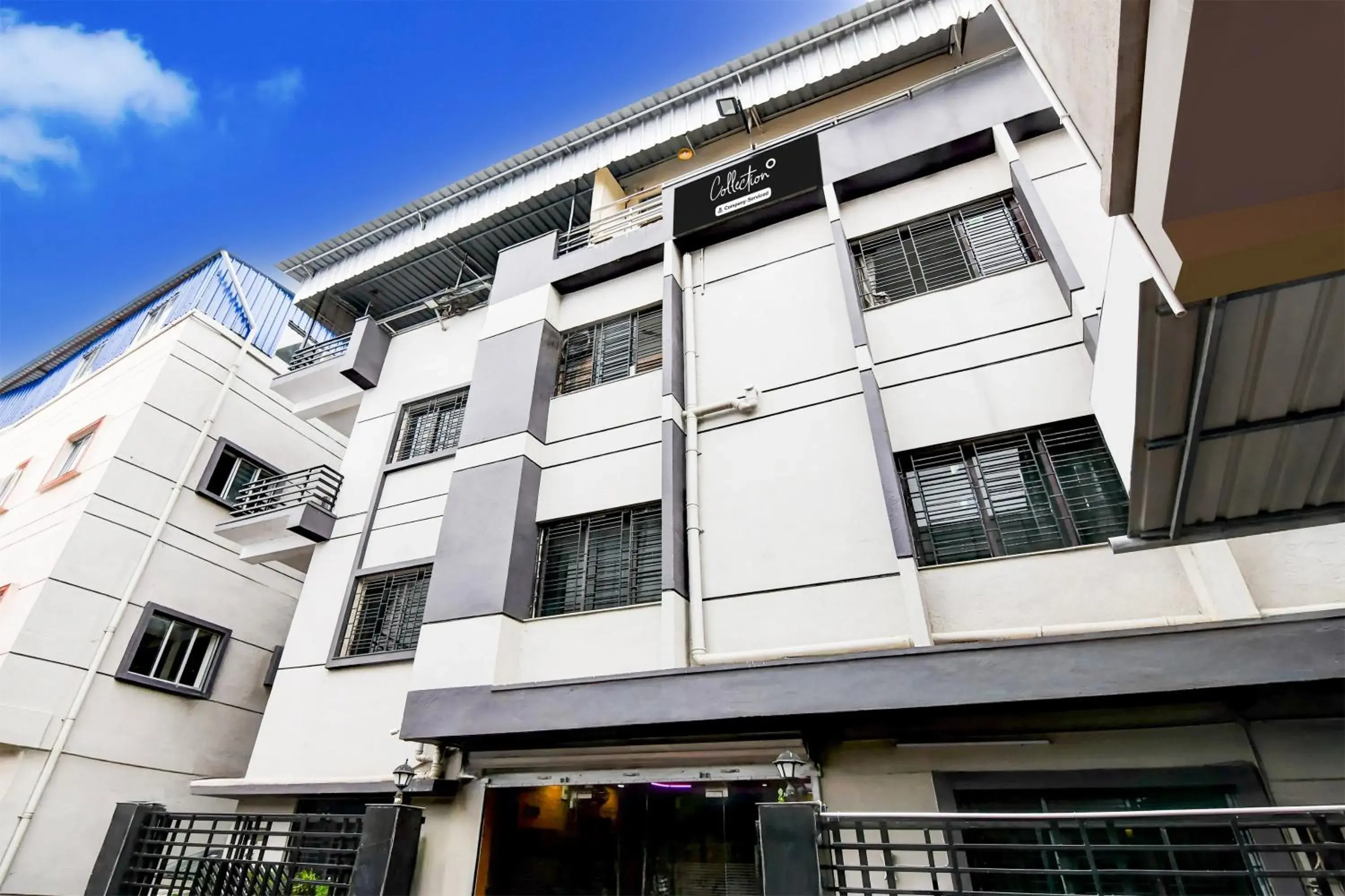 Facade/entrance in Super Collection O Behala Facade/entrance in Super Collection O Behala