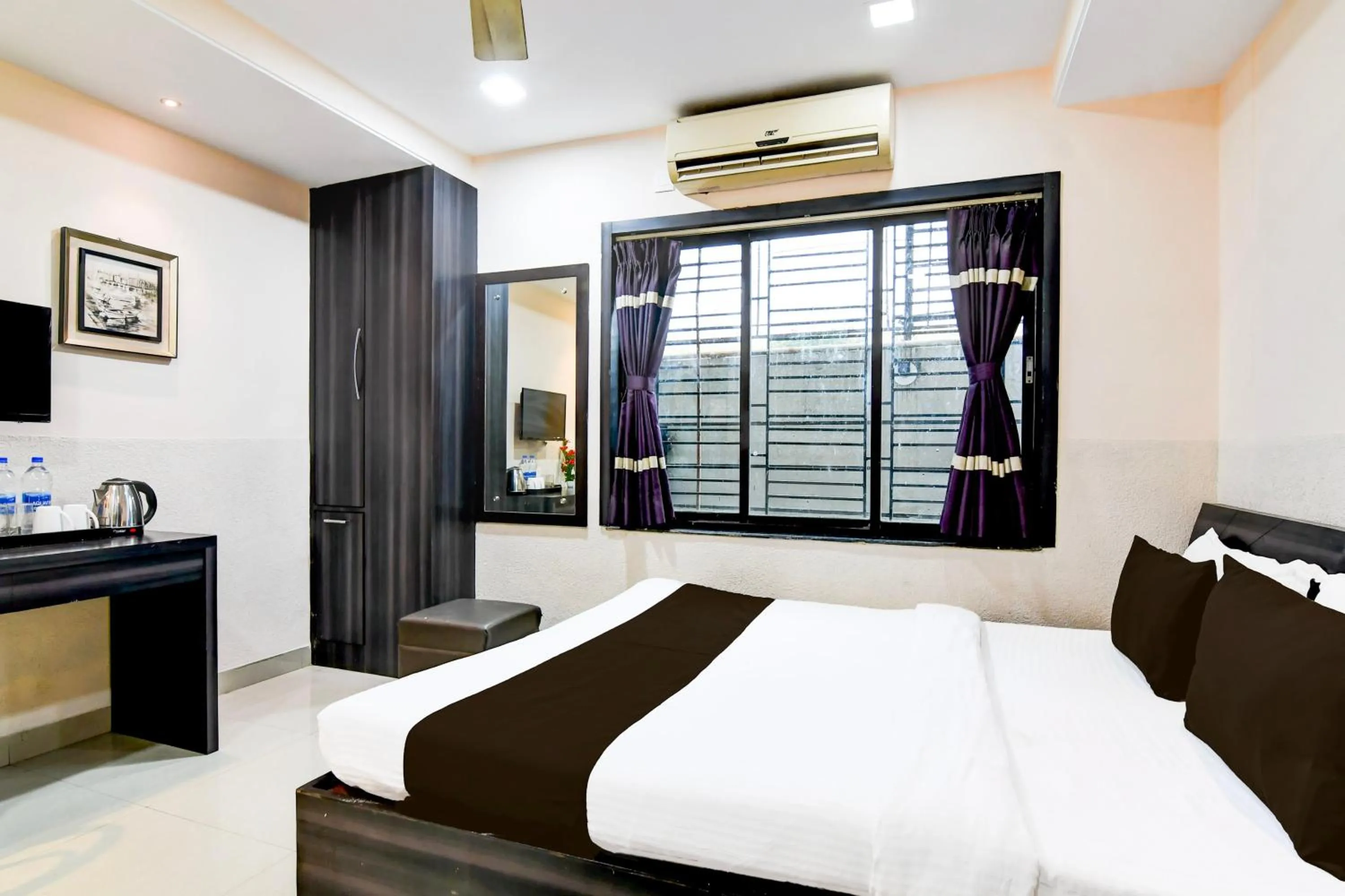 Bedroom, Bed in Super Collection O Behala