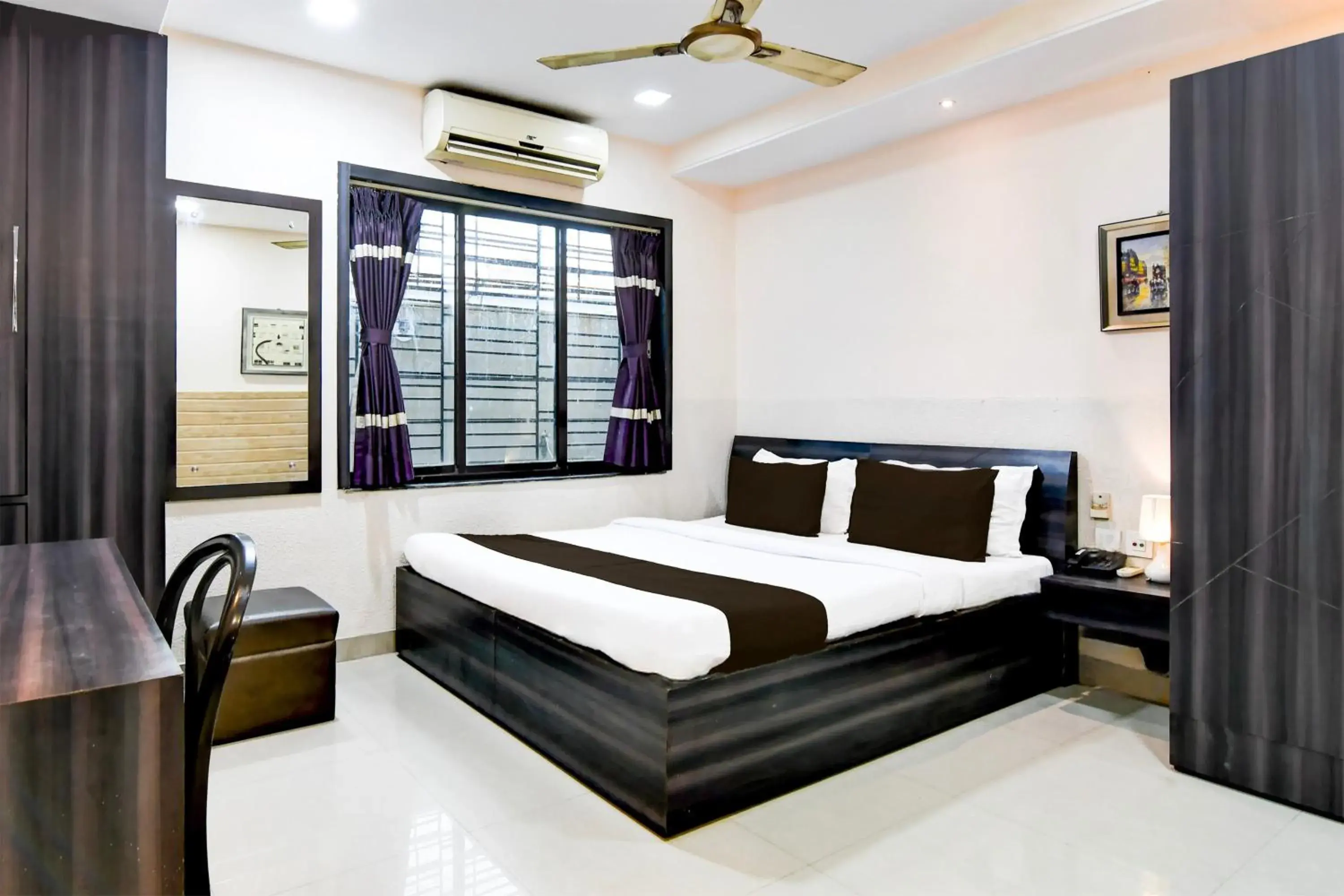 Classic Triple Room - single occupancy in Super Collection O Behala Classic Triple Room - single occupancy in Super Collection O Behala