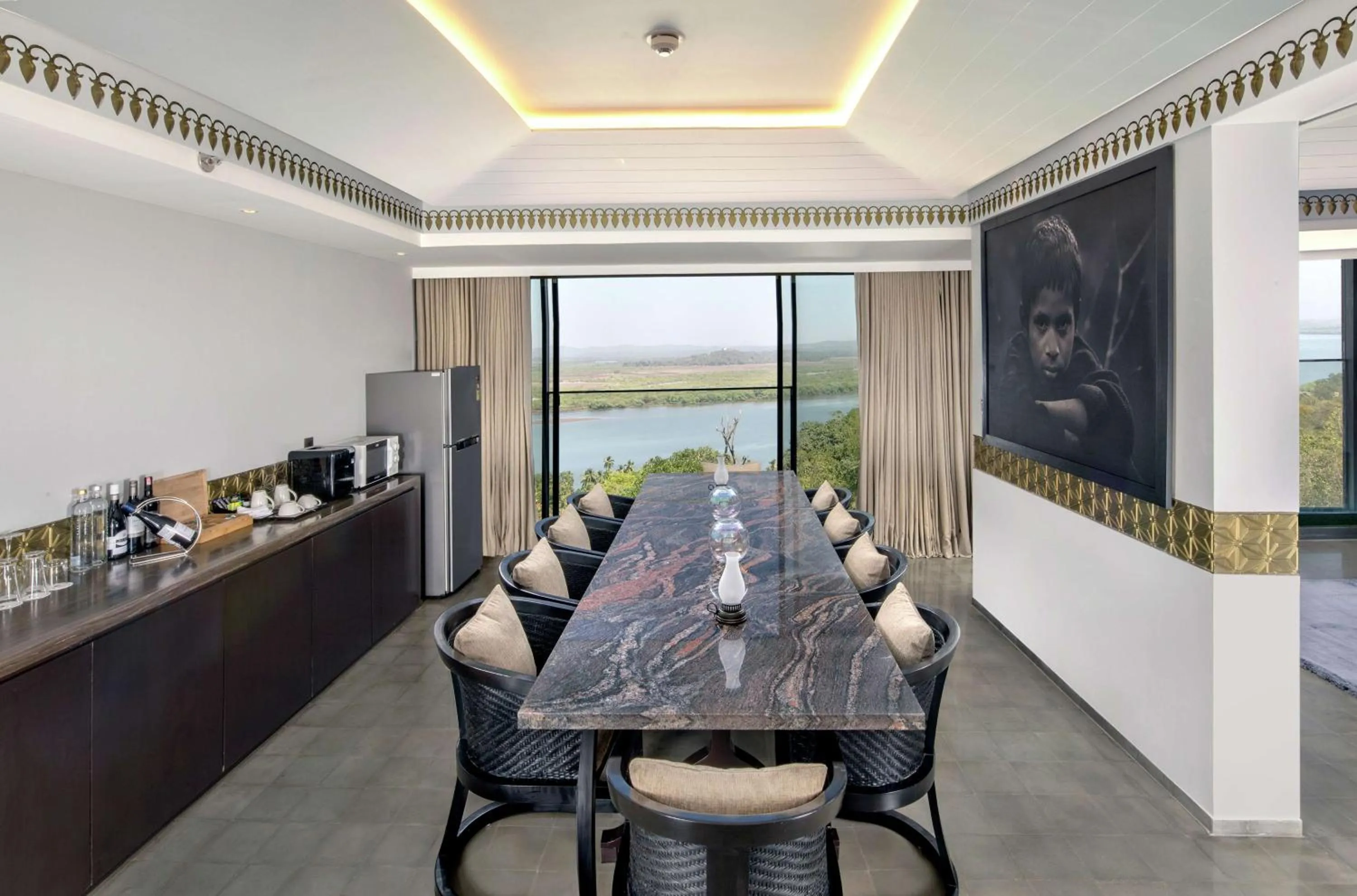 Living room in DoubleTree by Hilton Goa - Panaji