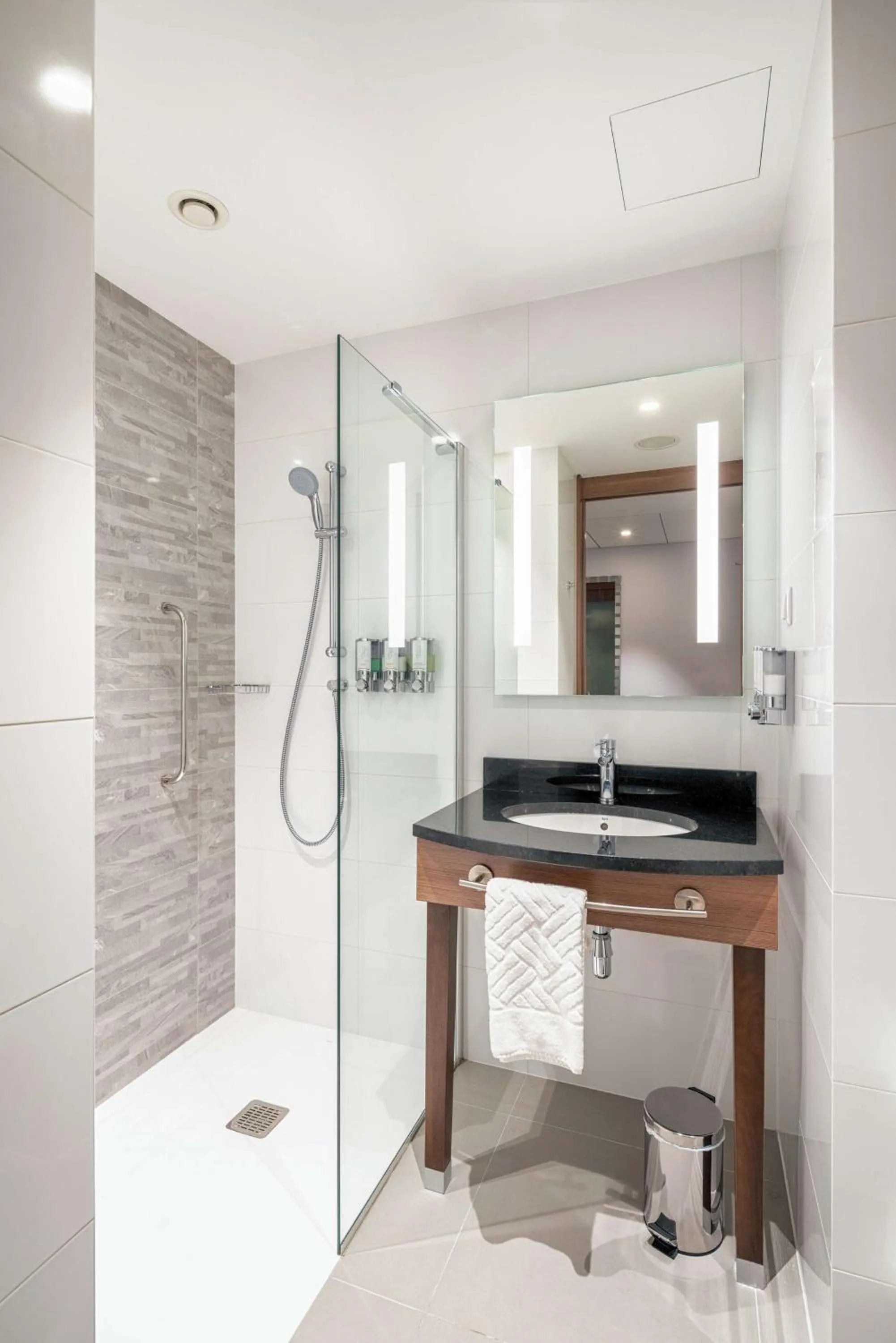 Shower in Hampton By Hilton Warsaw Mokotow