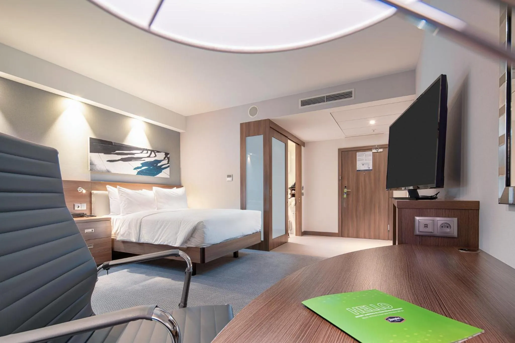 Property building, Bed in Hampton By Hilton Warsaw Mokotow