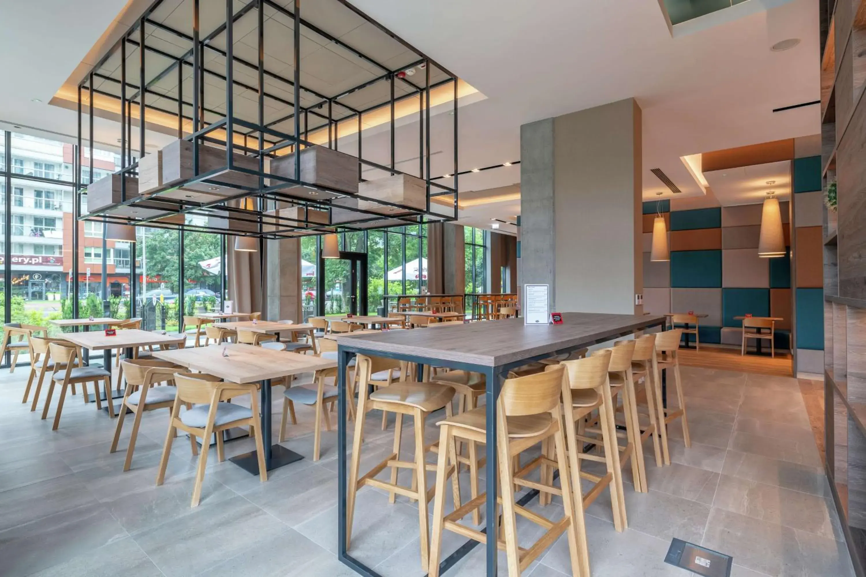 Restaurant/places to eat in Hampton By Hilton Warsaw Mokotow Restaurant/places to eat in Hampton By Hilton Warsaw Mokotow