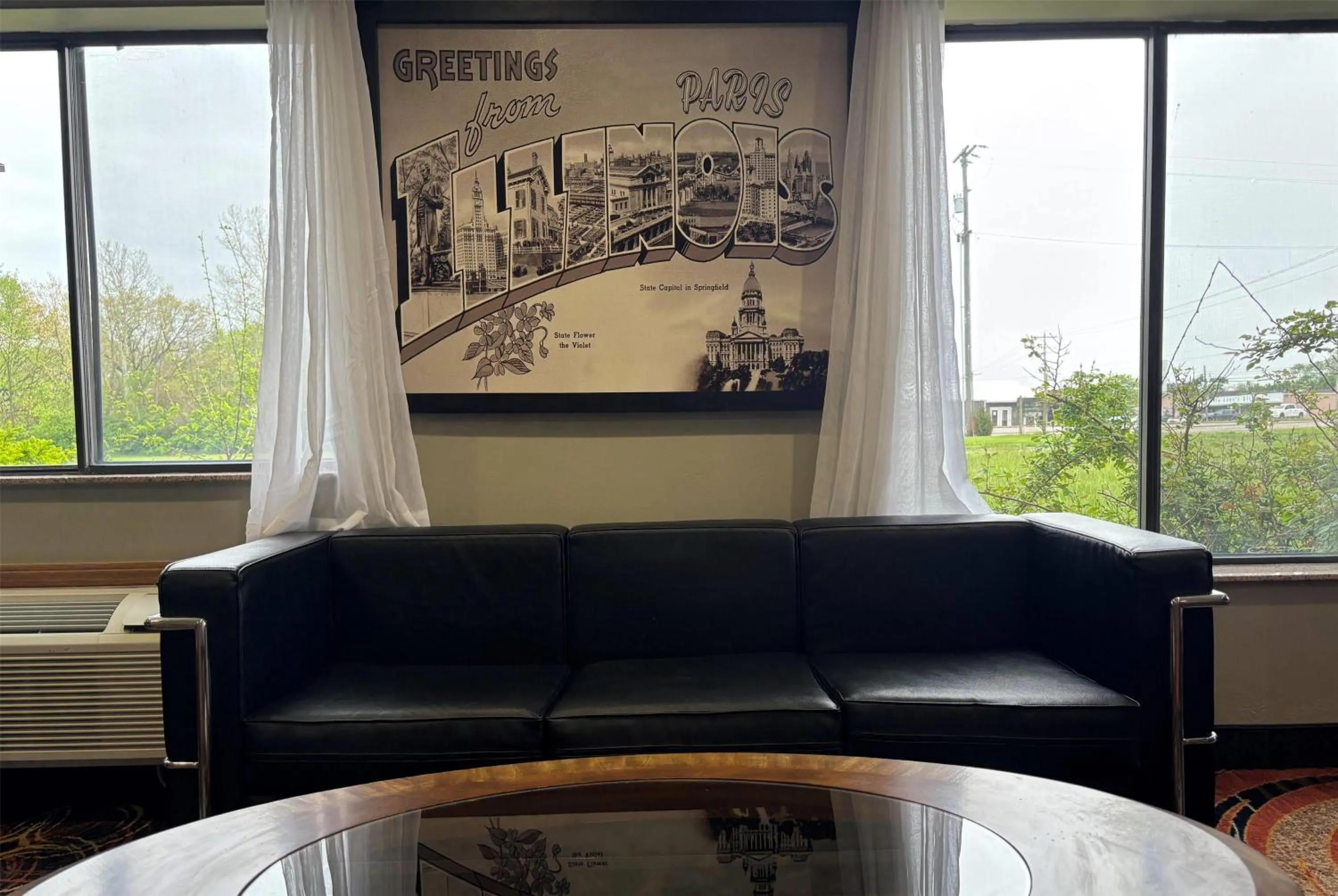 Lobby or reception in Super 8 by Wyndham Paris IL