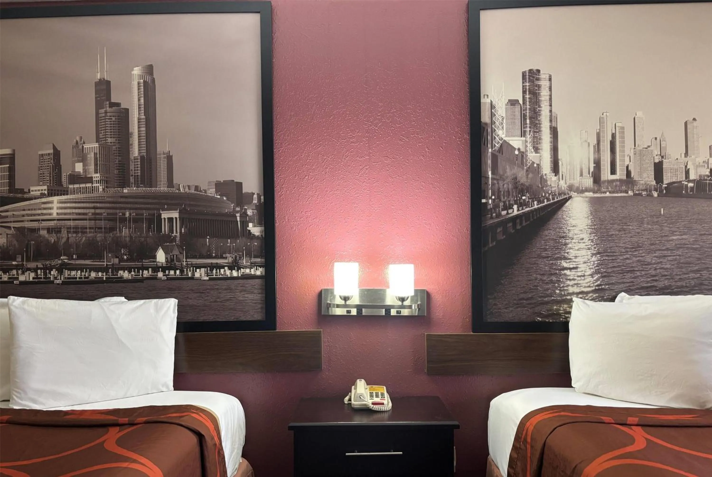 Photo of the whole room, Bed in Super 8 by Wyndham Paris IL