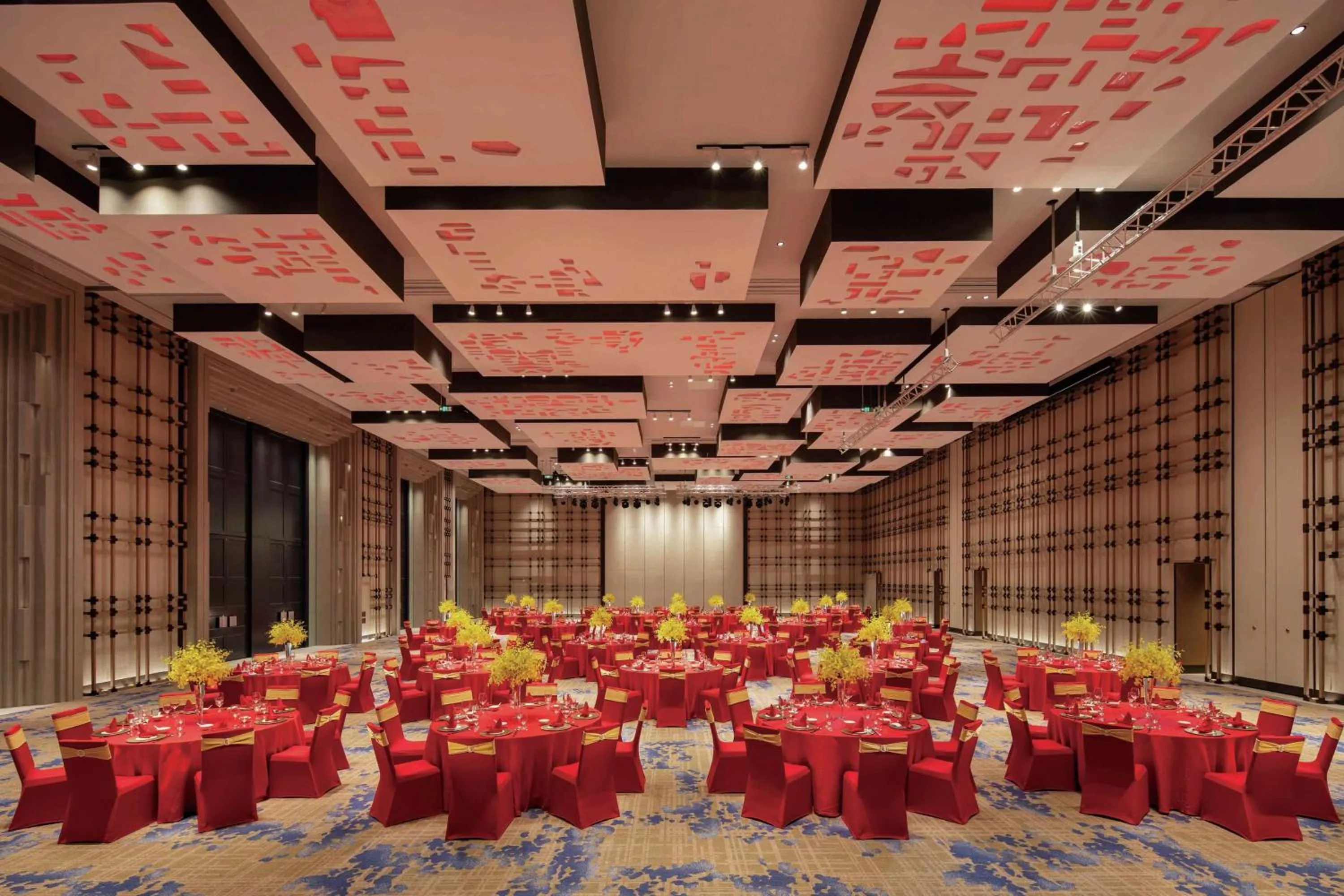 Meeting/conference room in Doubletree Resort By Hilton Hainan - Xinglong Lakeside
