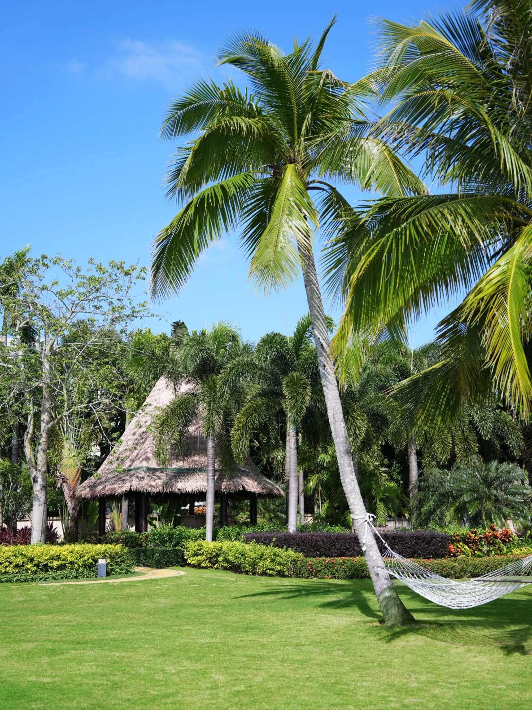 Property building in Doubletree Resort By Hilton Hainan - Xinglong Lakeside