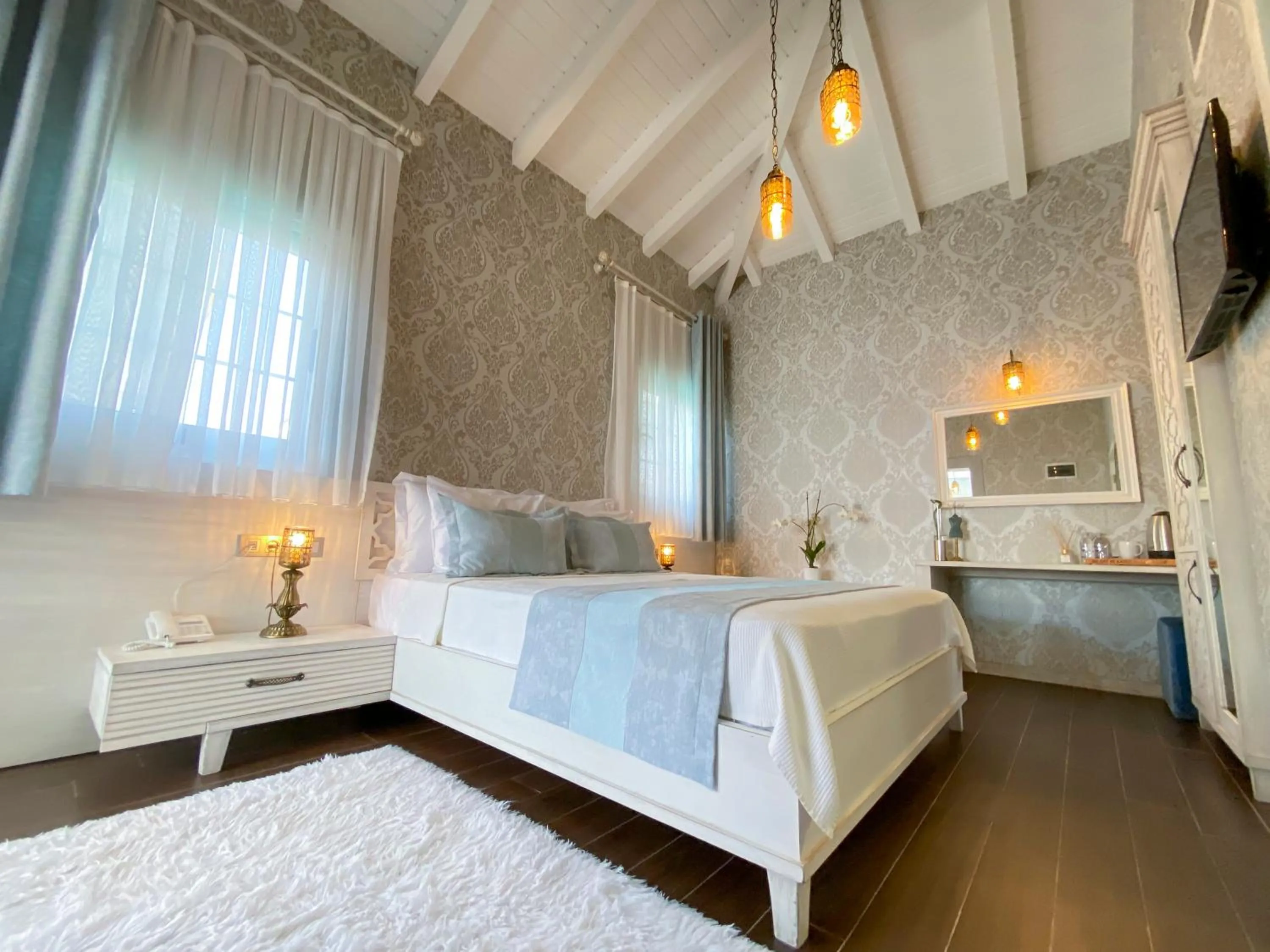 PROVENCE MANSİON ALAÇATI