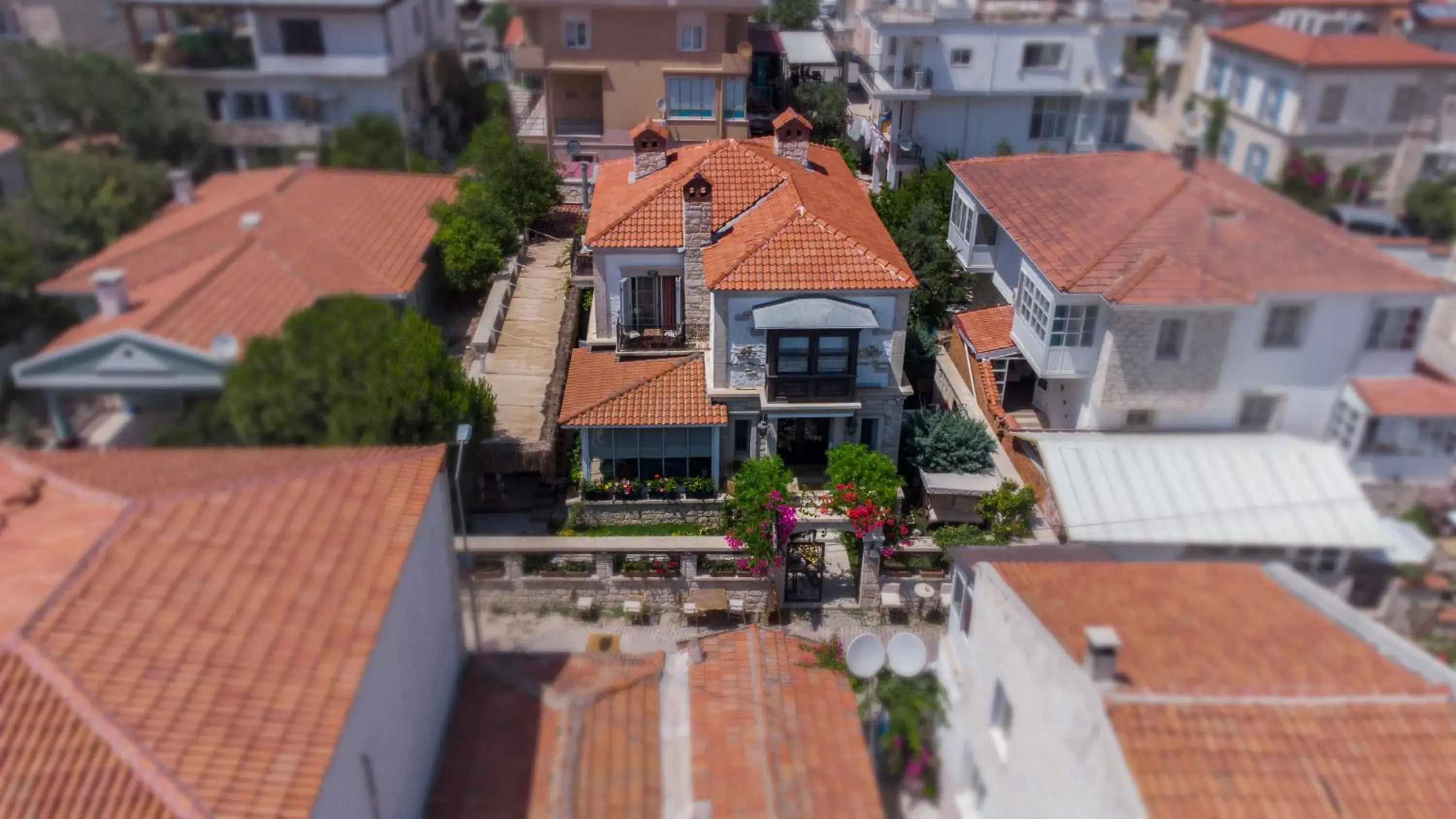 Street view in PROVENCE MANSİON ALAÇATI Street view in PROVENCE MANSİON ALAÇATI