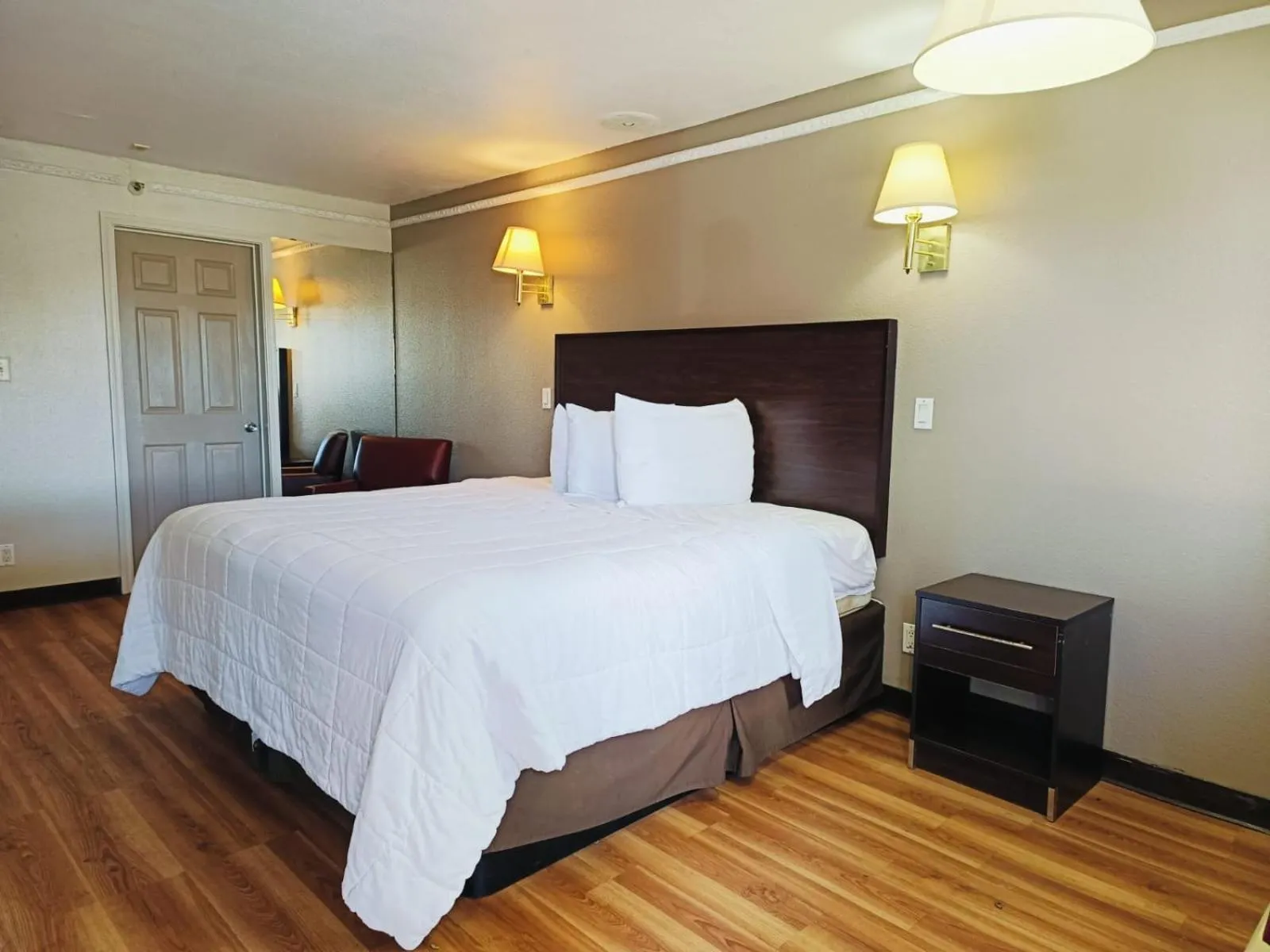 Bedroom, Bed in Travelers inn by OYO Wichita Falls