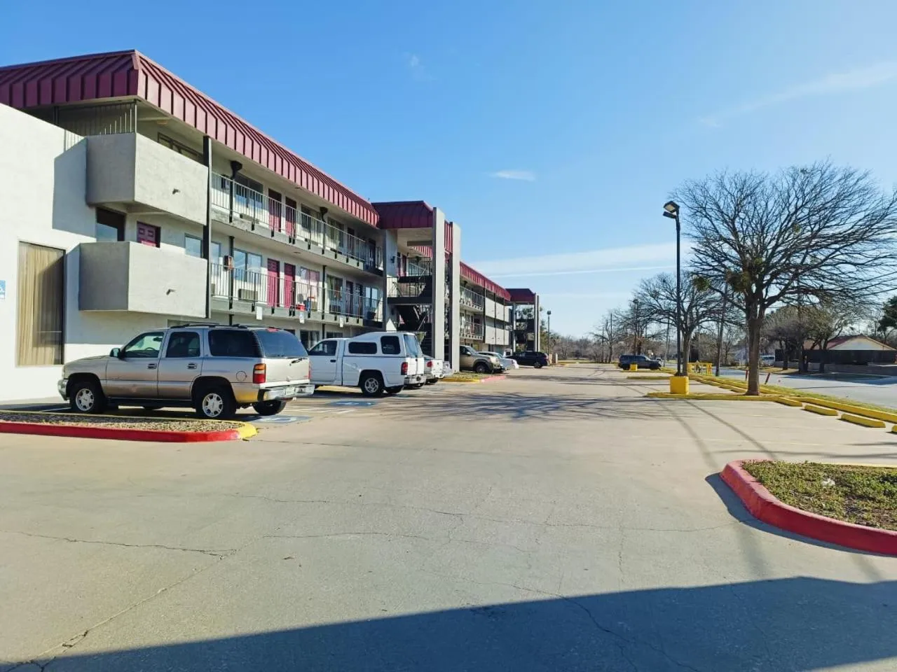 Facade/entrance in Travelers inn by OYO Wichita Falls