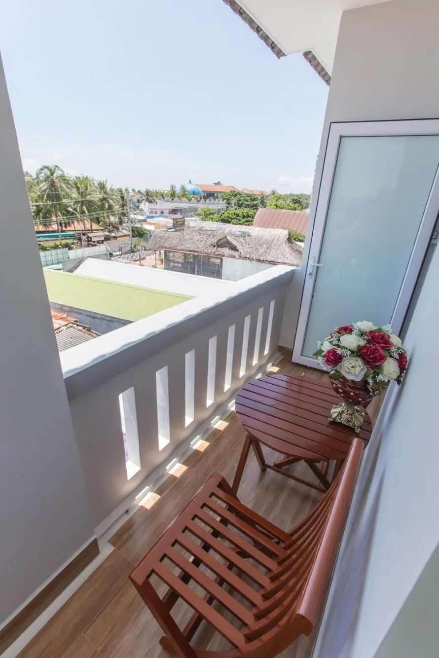Balcony/Terrace in Blue Moon Hotel Mui Ne