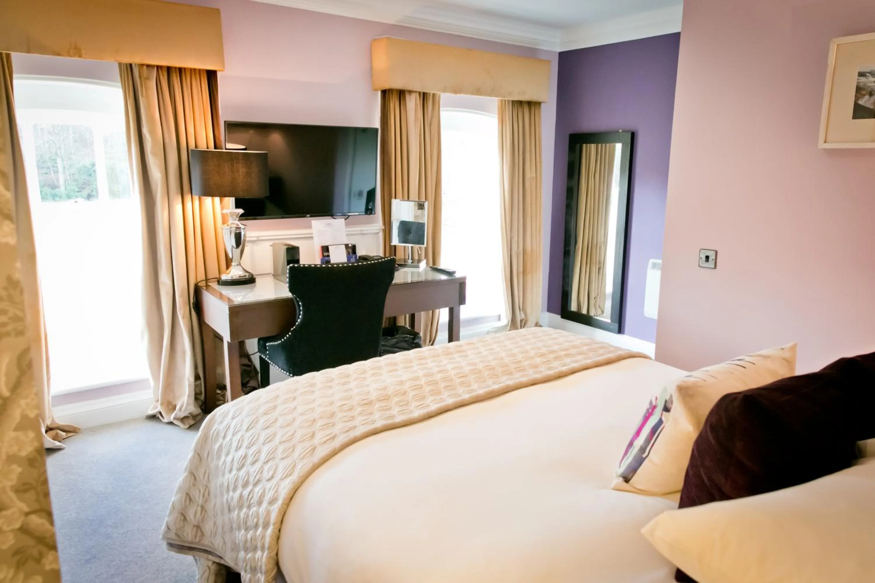 Bedroom, Bed in Warbrook House Heritage Hotel