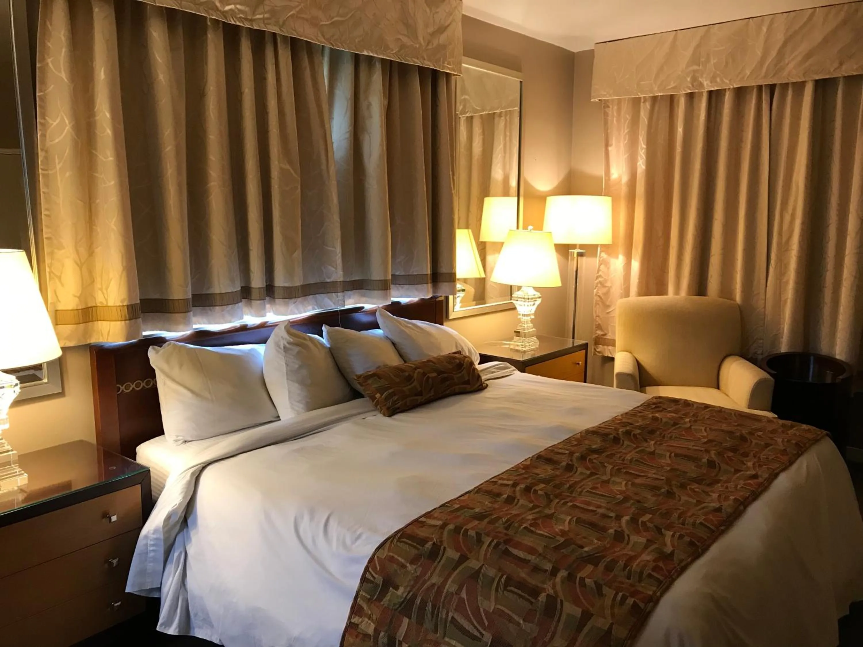 Cardinal Court Motel