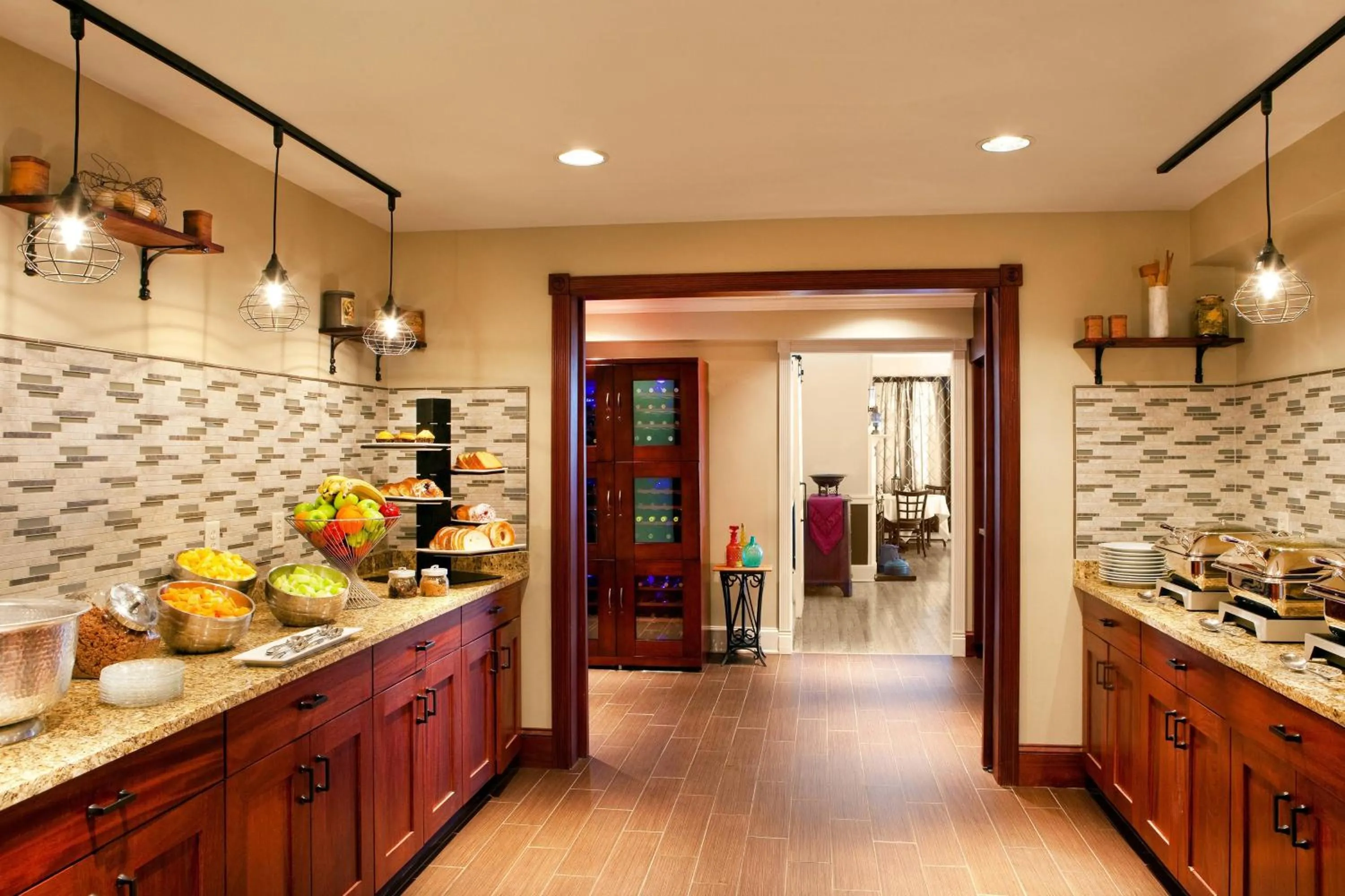 Restaurant/places to eat in Sheraton Great Valley Hotel