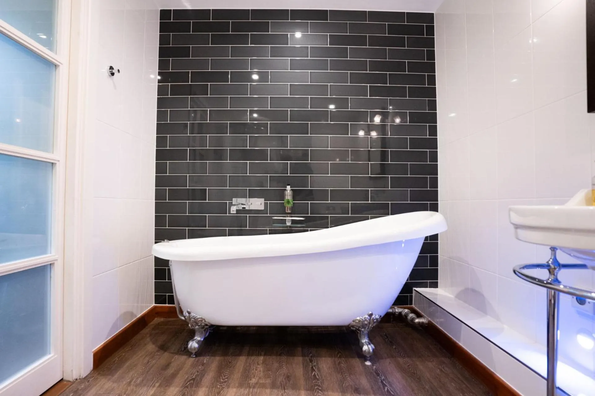 Bathroom in The Princess Royal