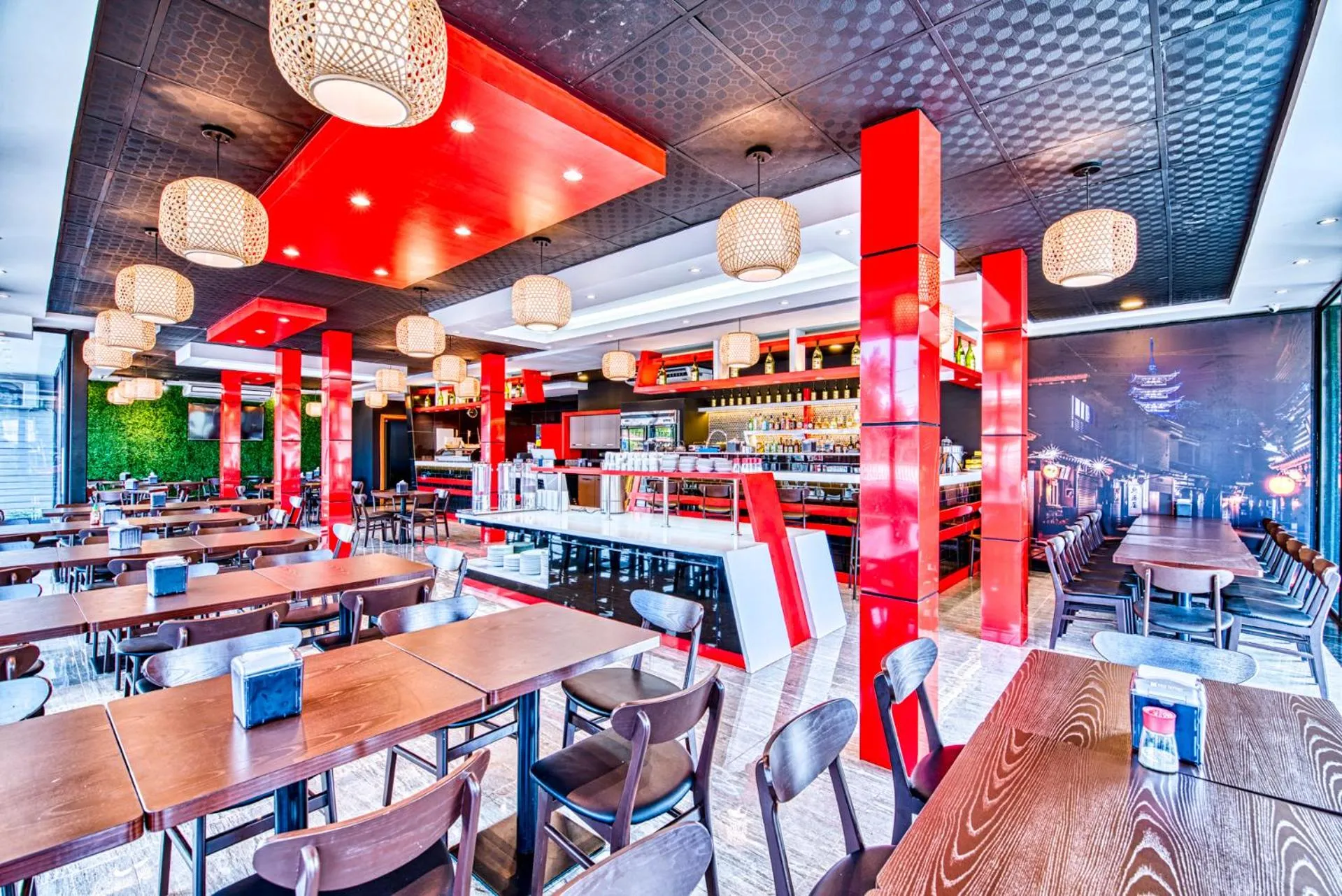 Restaurant/places to eat in Swans Cay Hotel