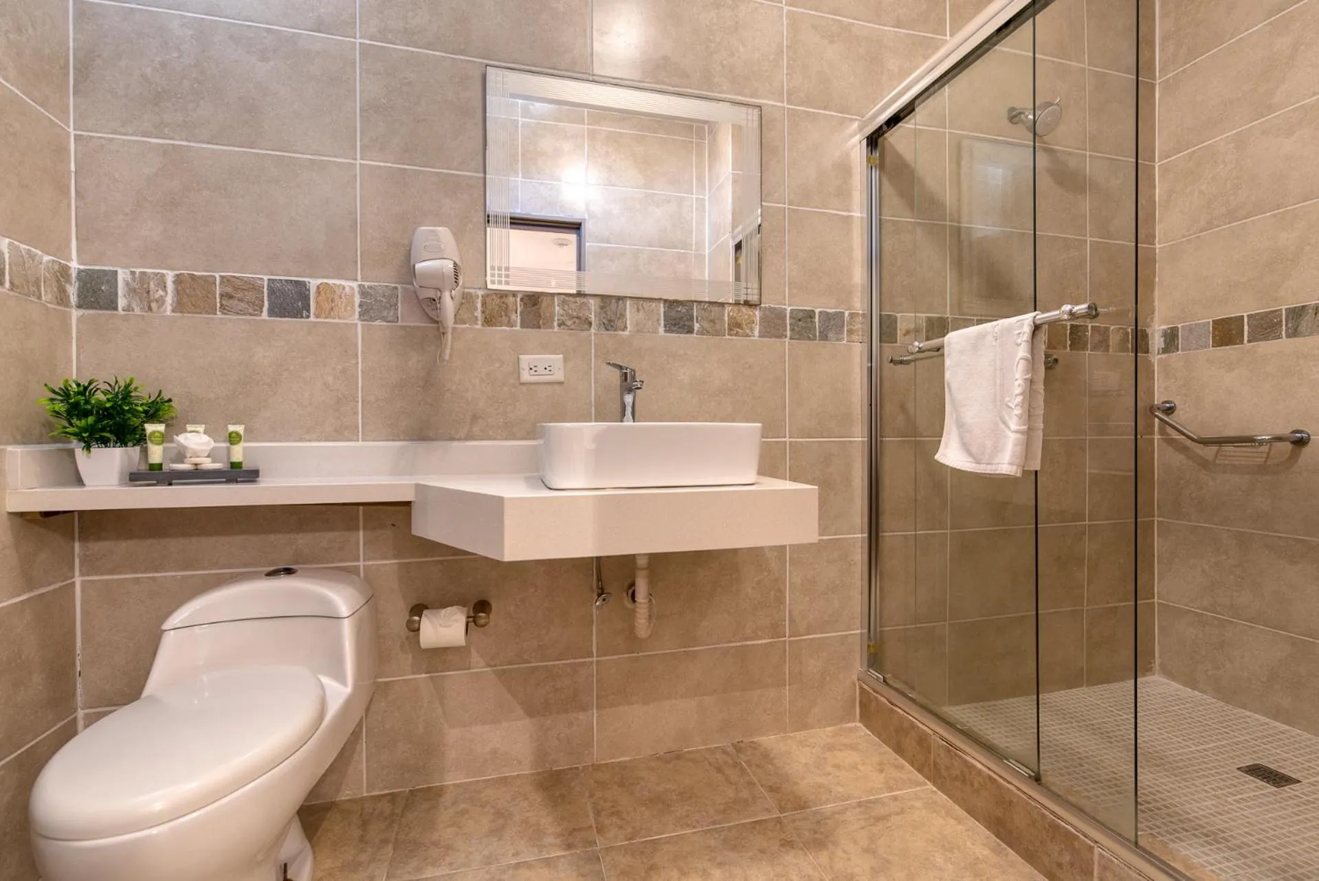 Shower in Swans Cay Hotel