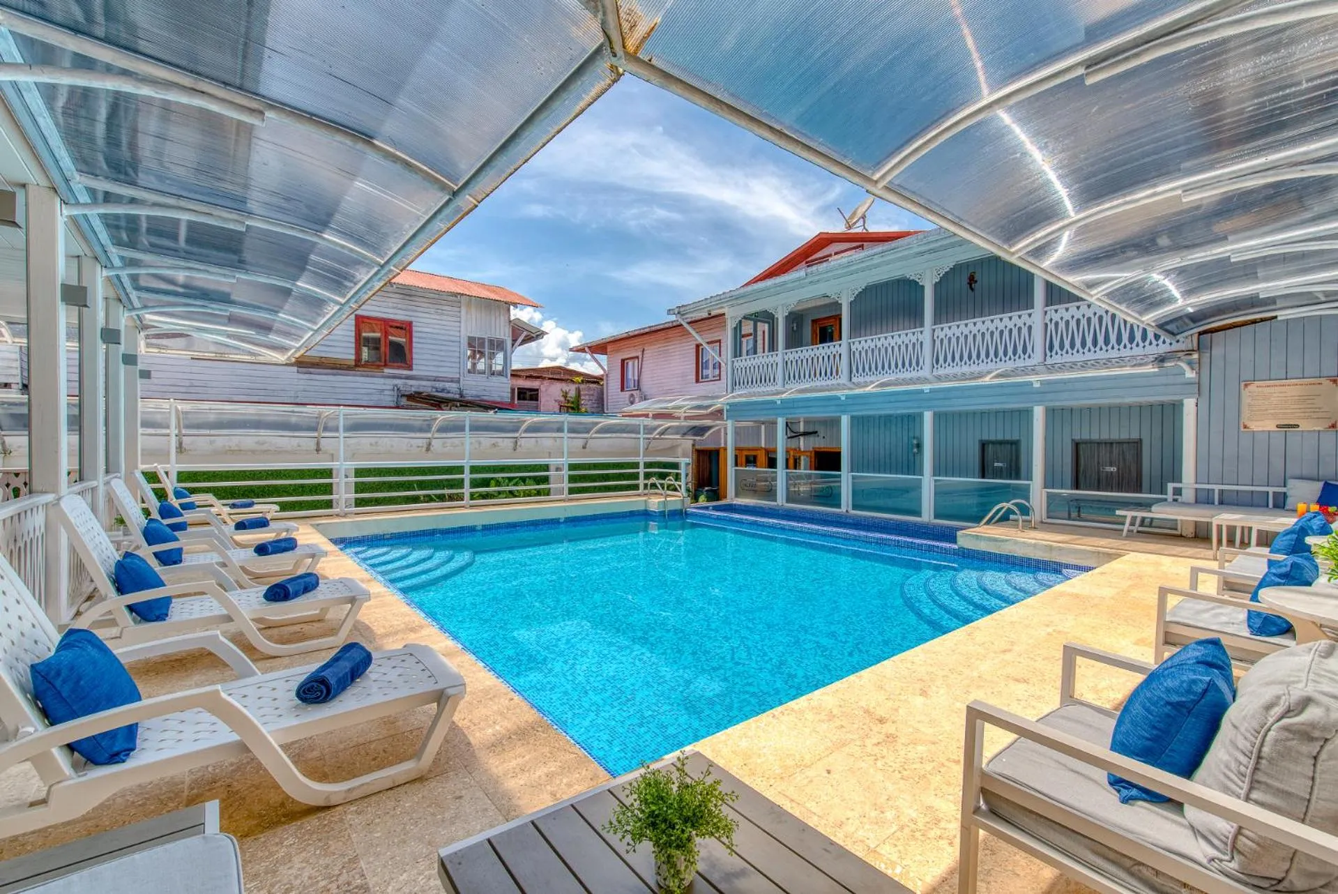 Swimming pool in Swans Cay Hotel