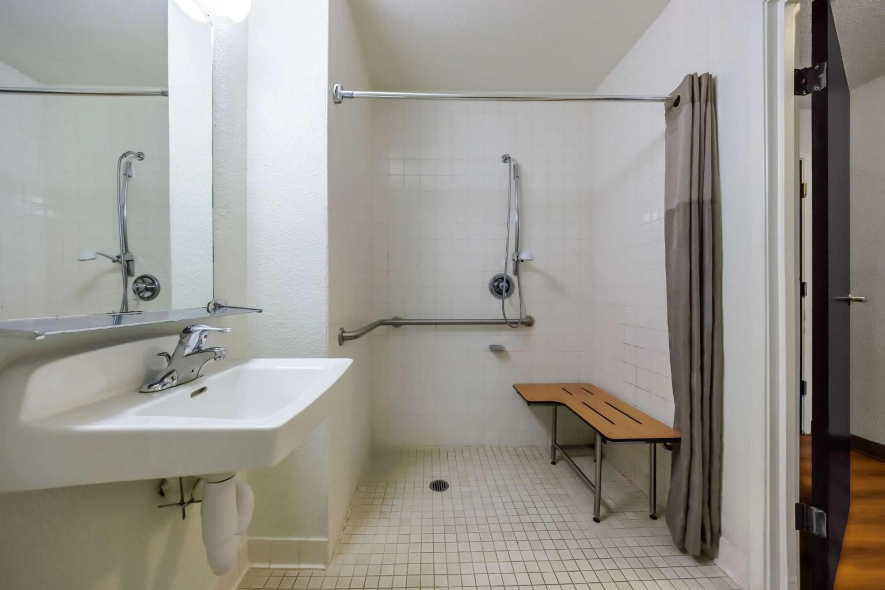 Bathroom in Motel 6-Seattle, WA - Sea-Tac Airport South
