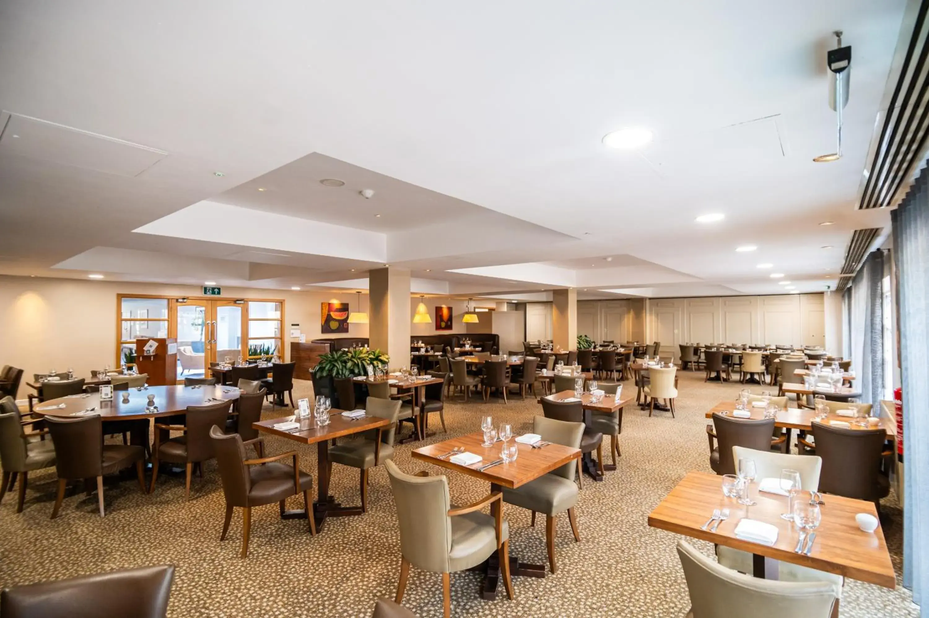 Restaurant/places to eat in Eastwood Hall Restaurant/places to eat in Eastwood Hall