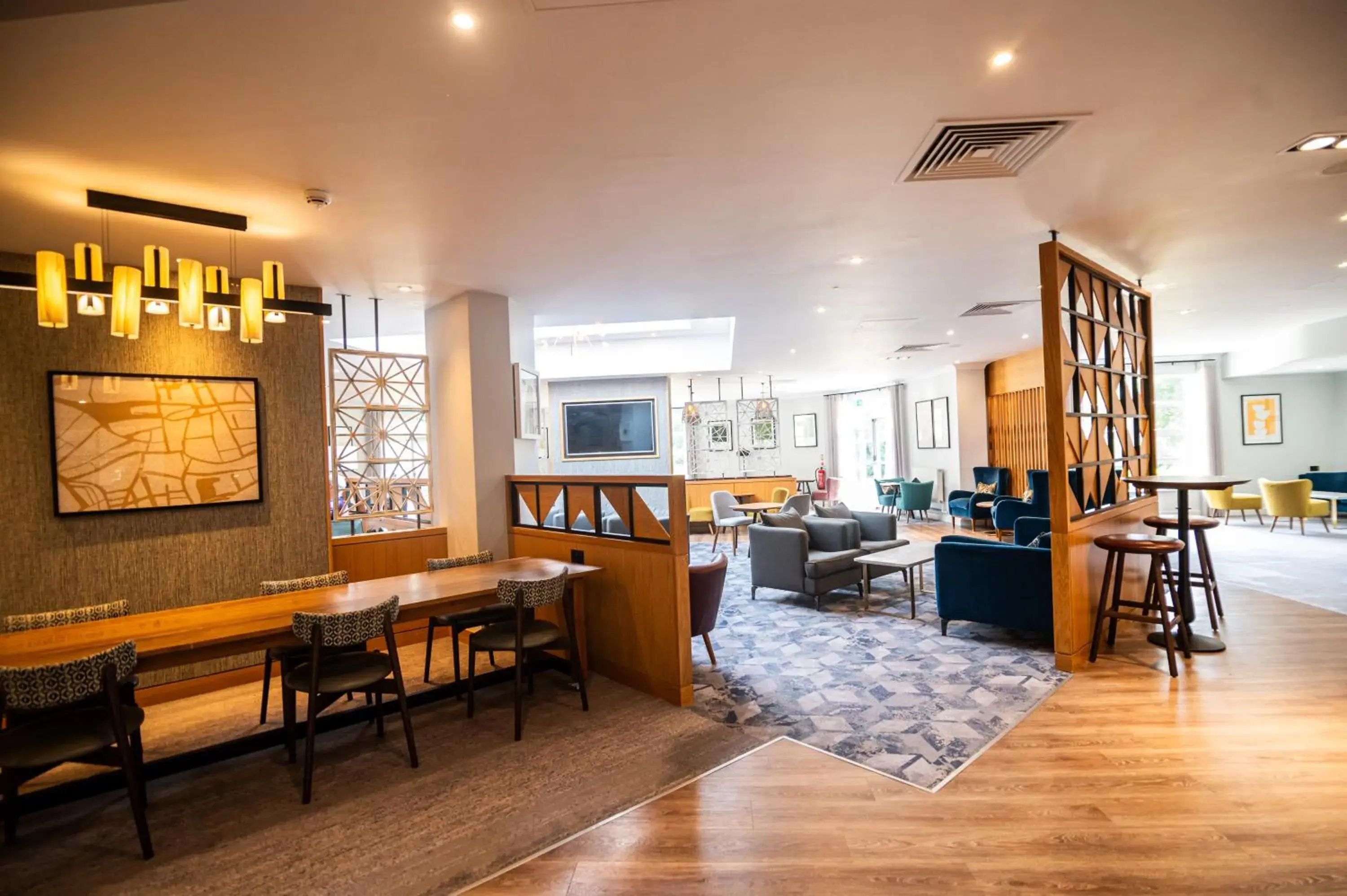 Lounge or bar in Eastwood Hall Lounge or bar in Eastwood Hall