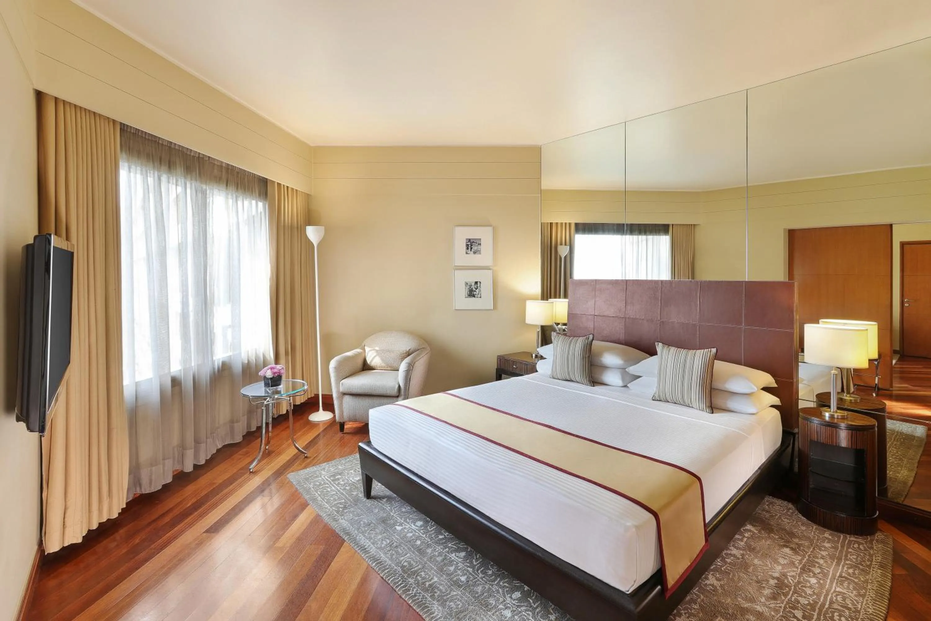 Bed in Hyatt Regency Delhi