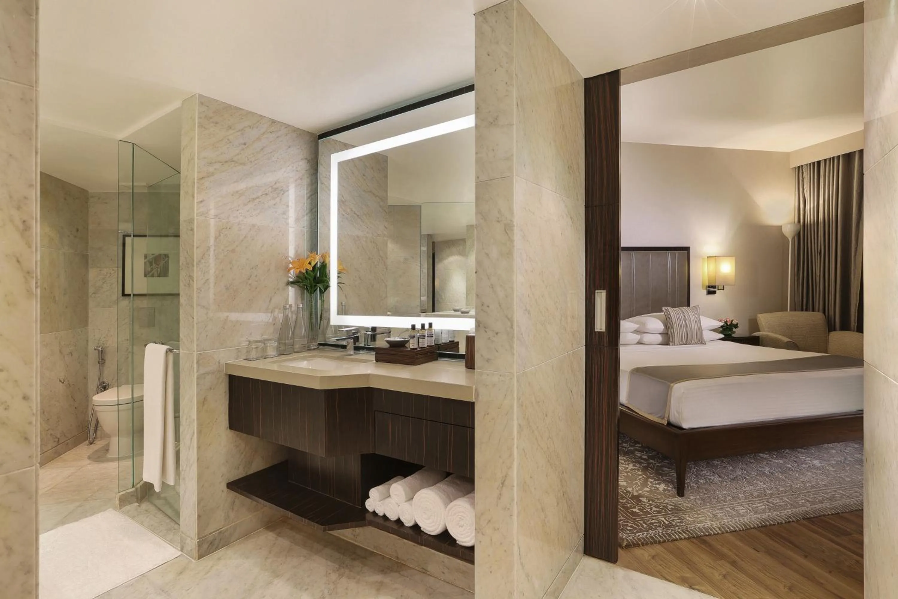 Bathroom, Bed in Hyatt Regency Delhi