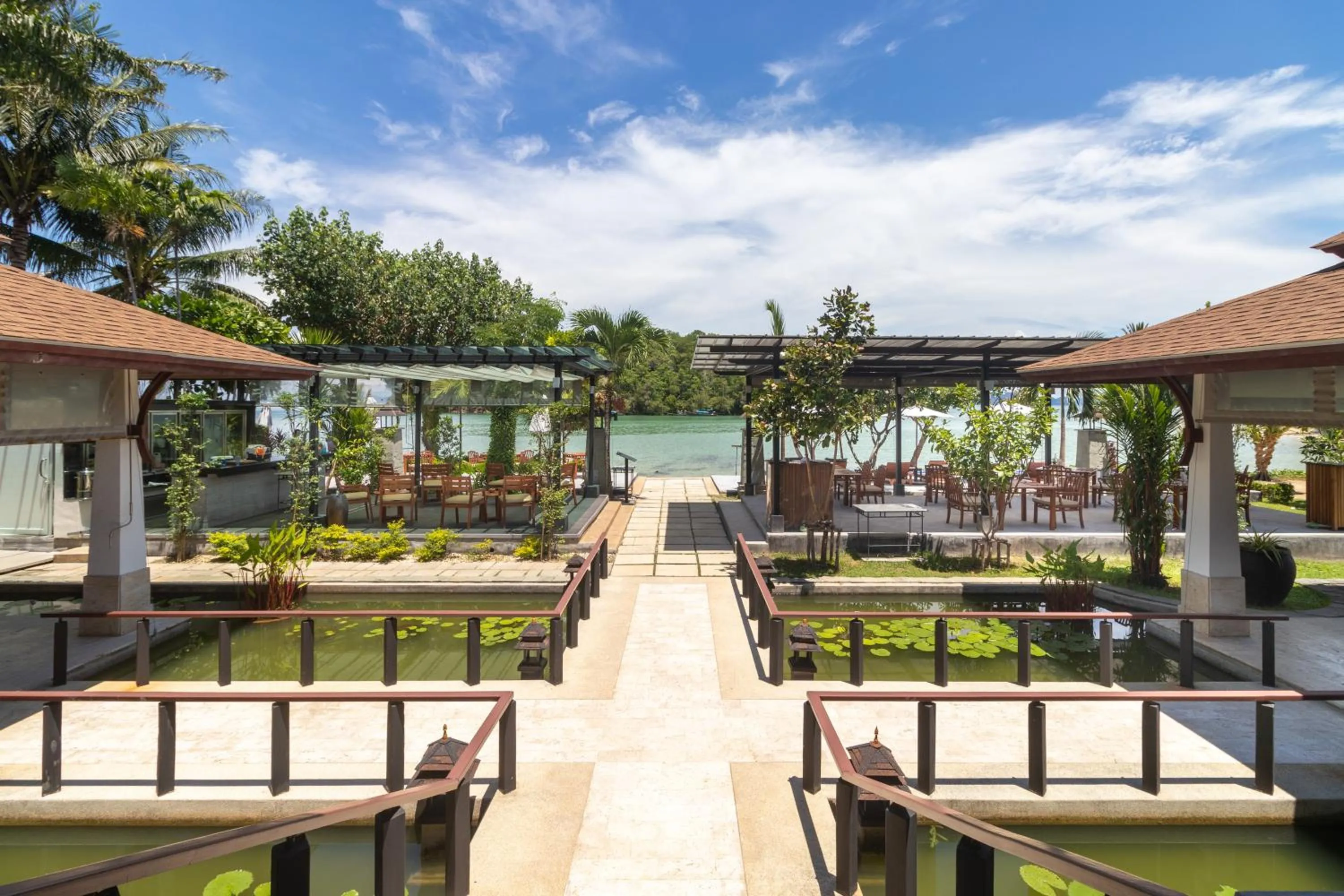 Restaurant/places to eat in Nakamanda Resort and Spa