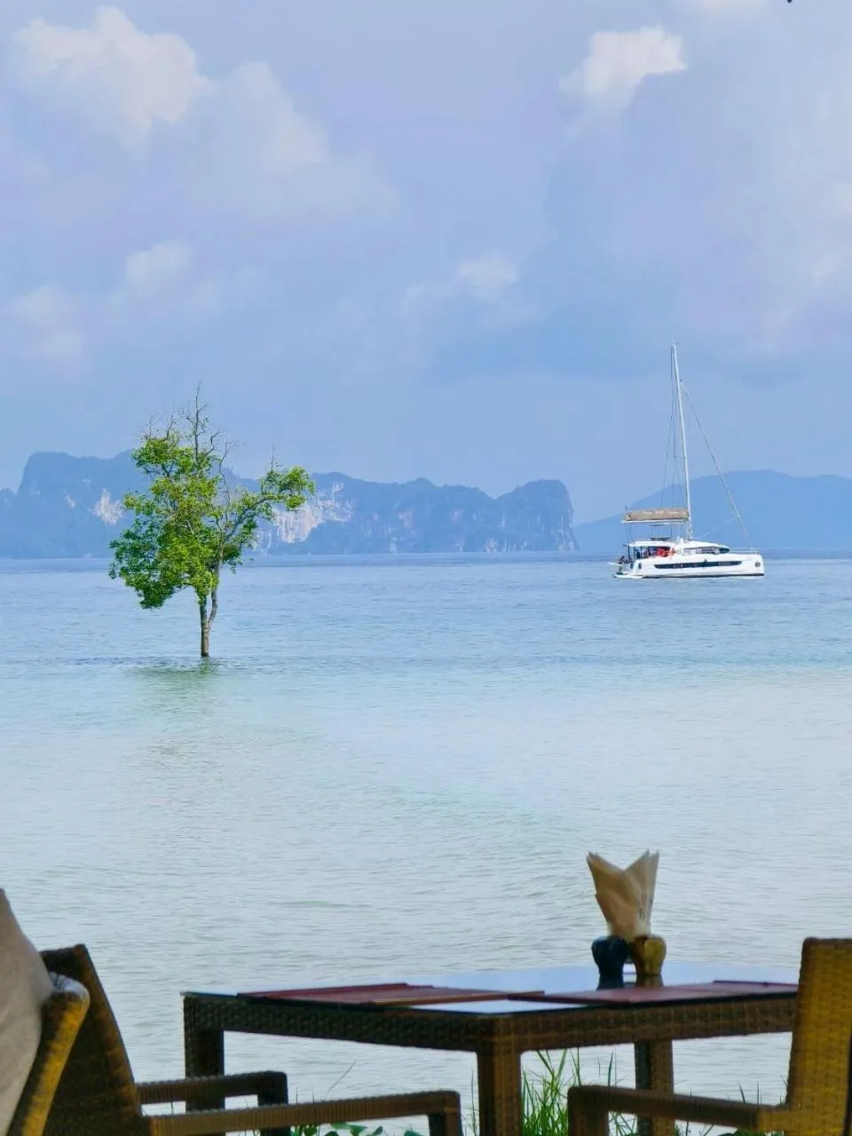 Dining area in Nakamanda Resort and Spa