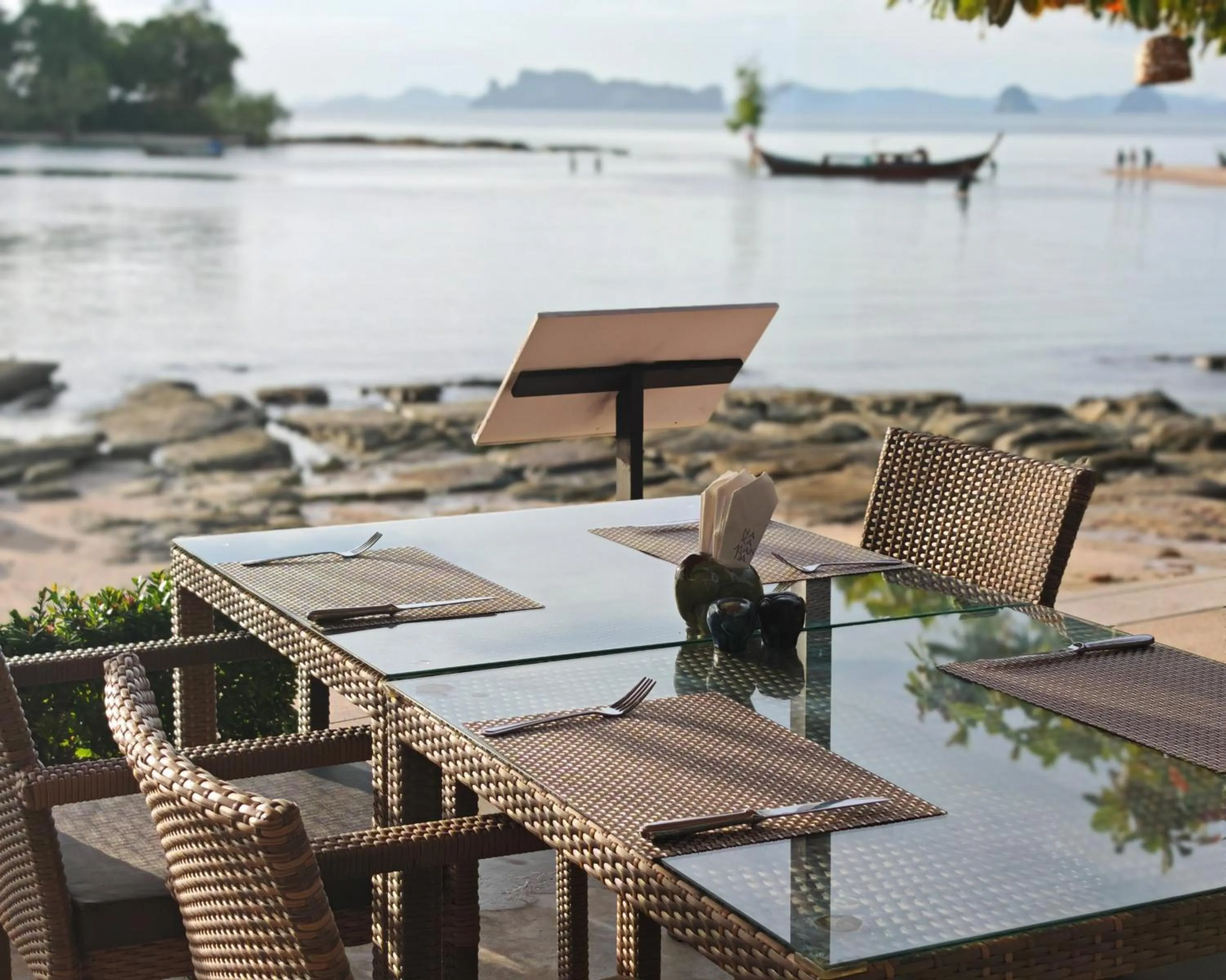 Dining area in Nakamanda Resort and Spa