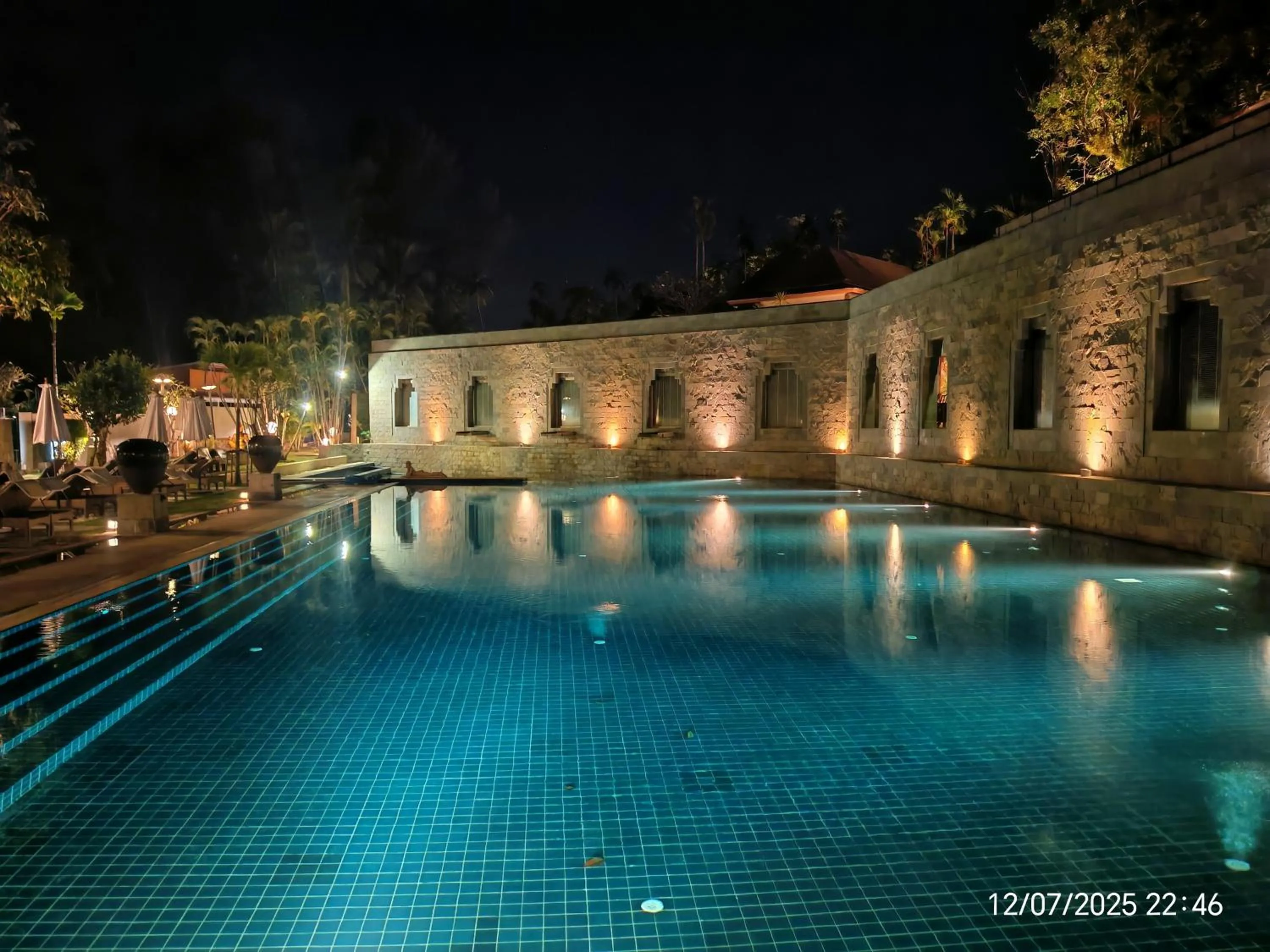 Night in Nakamanda Resort and Spa