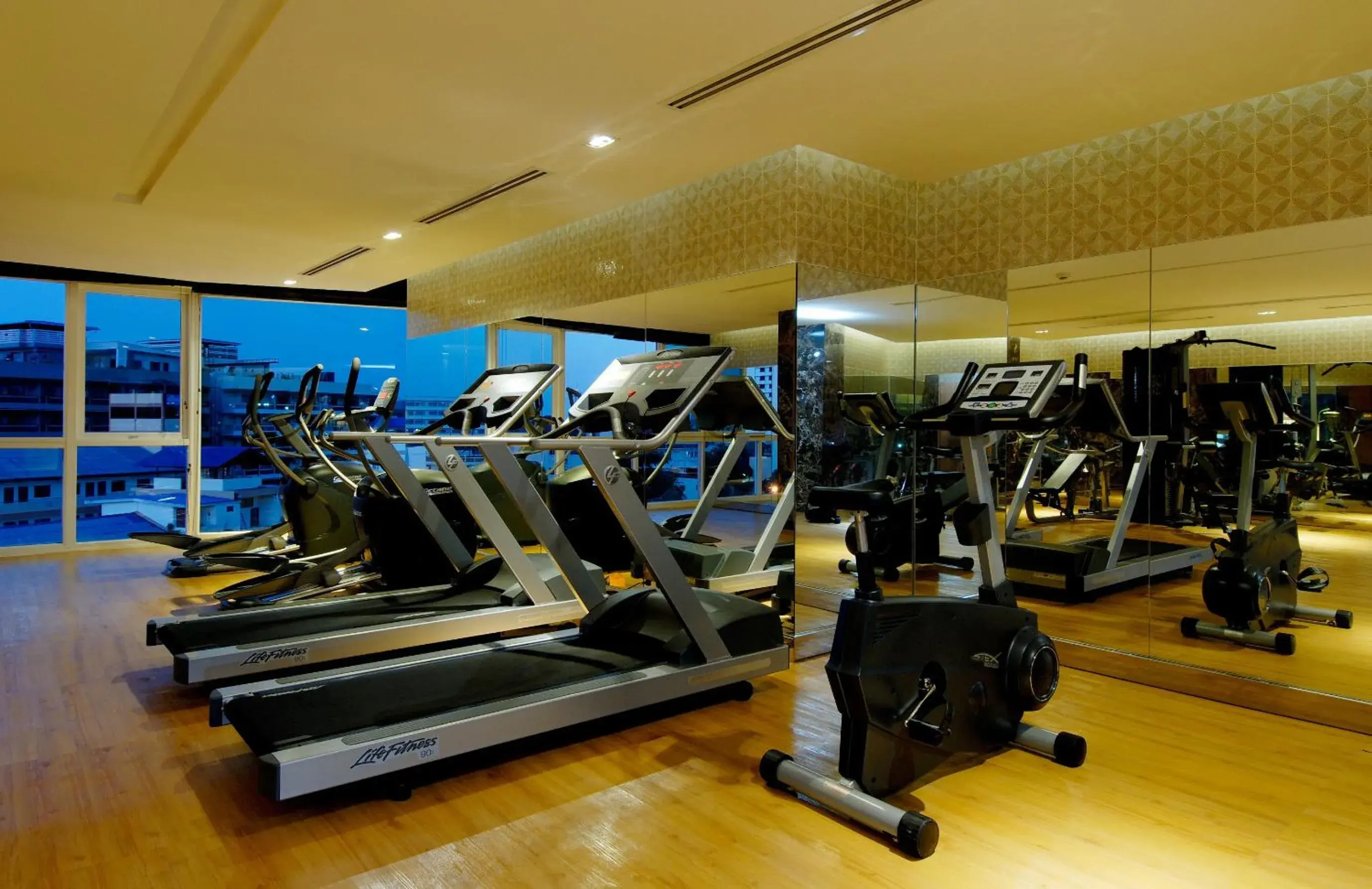 Fitness centre/facilities in Centara Nova Hotel Pattaya Fitness centre/facilities in Centara Nova Hotel Pattaya